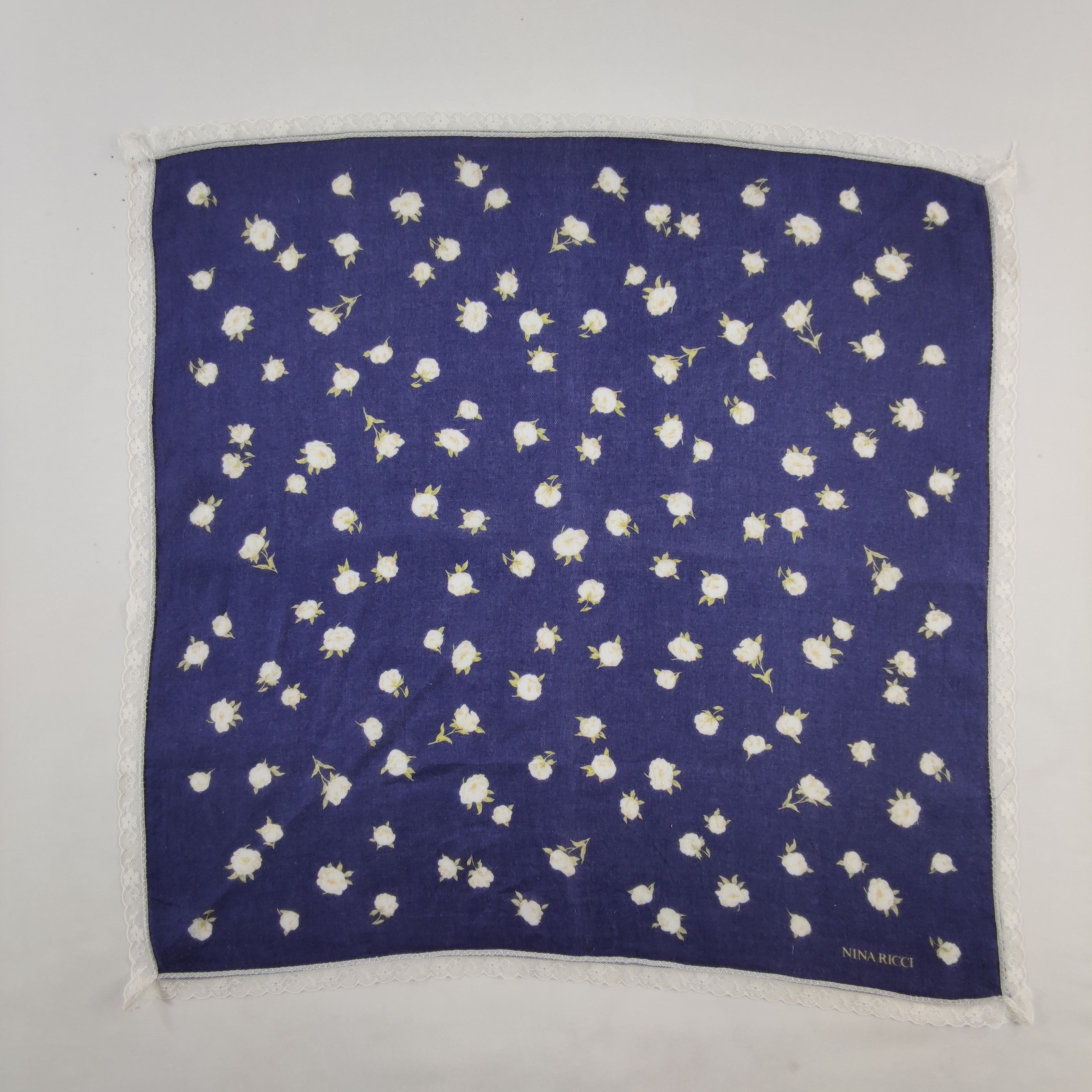 Nina Ricci Nina Ricci Handkerchief/Neckerchief/Bandana Size ONE SIZE - 2 Thumbnail