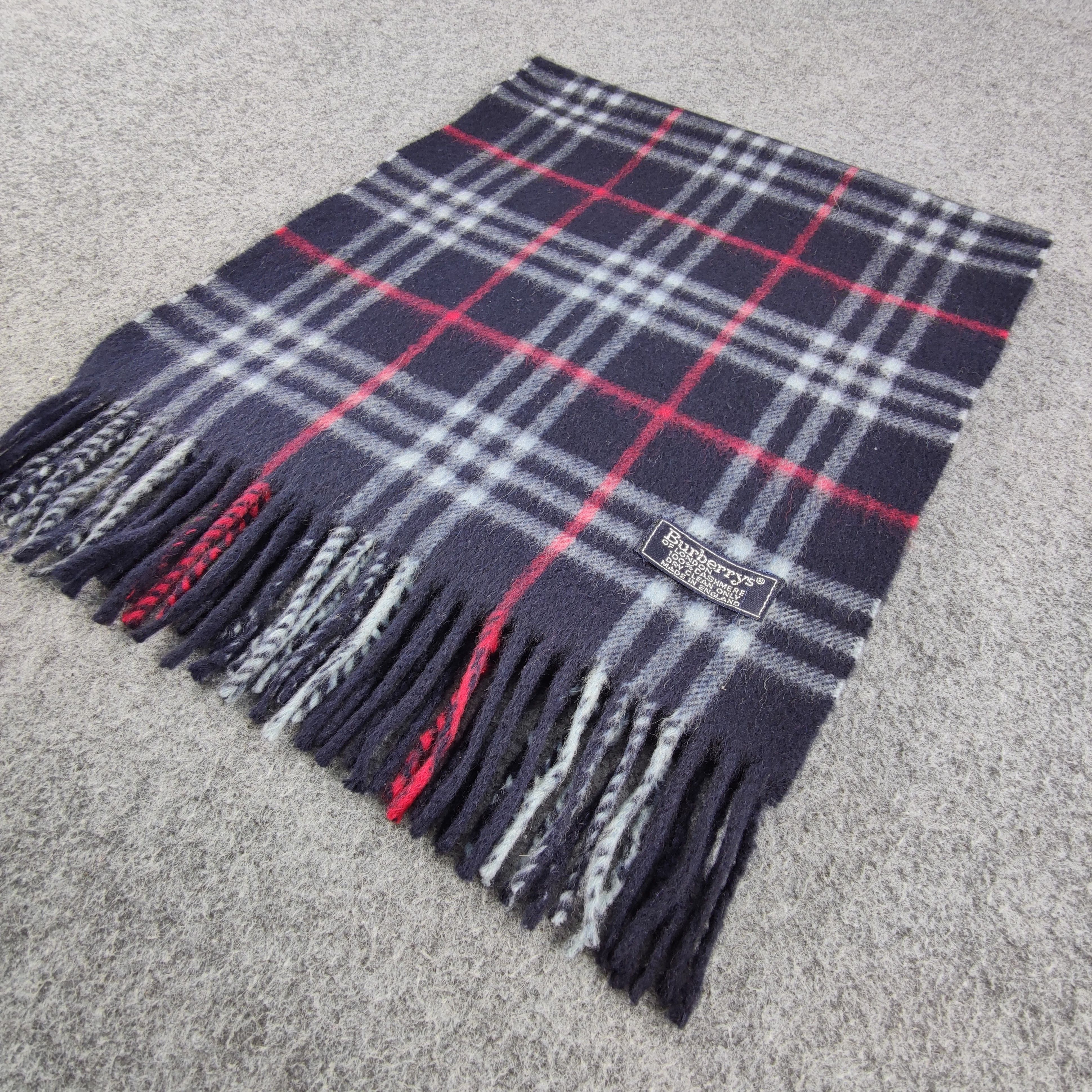 Burberry Burberry Nova Check Scarf/Muffler/Cashmere S179 Size ONE SIZE - 3 Thumbnail