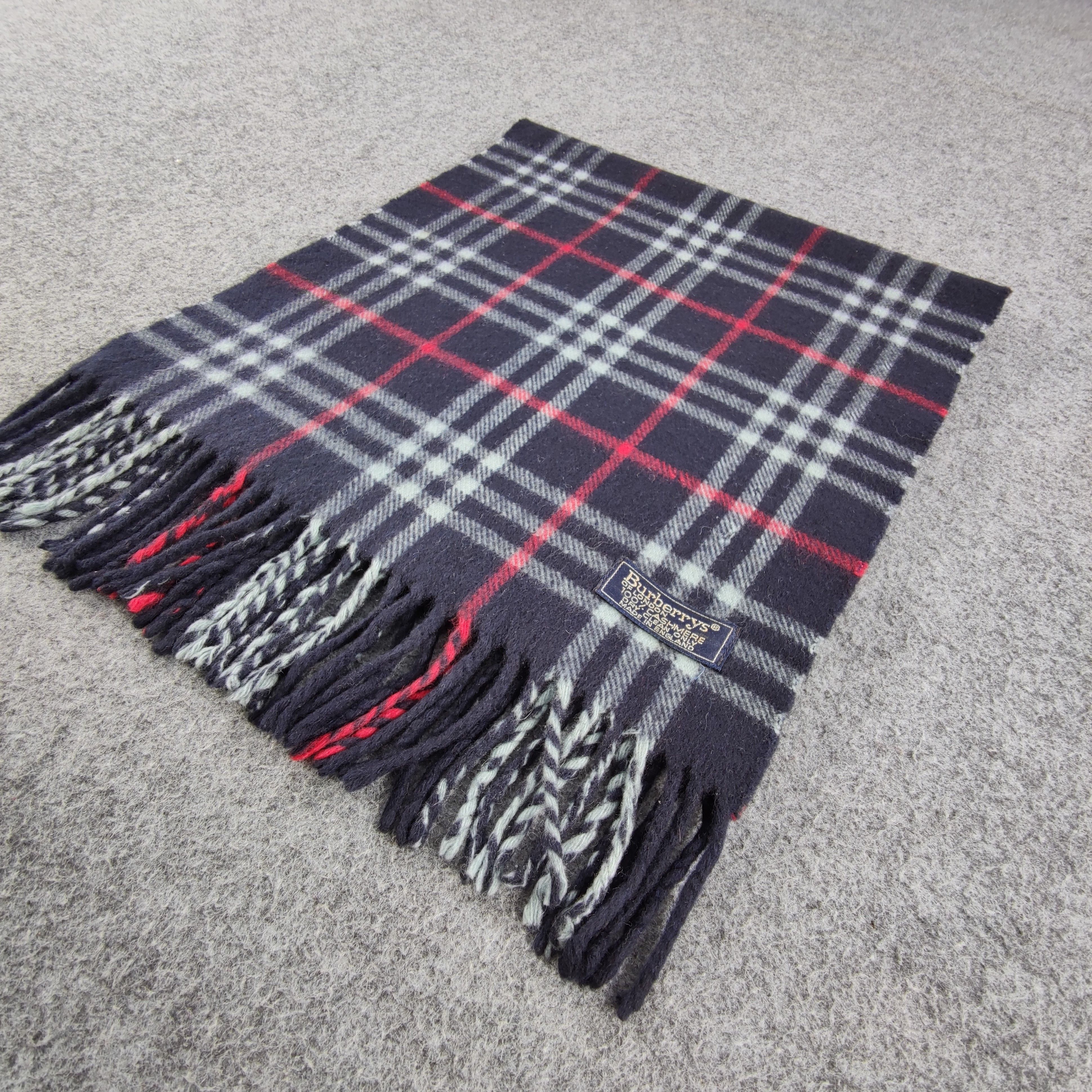 Burberry Burberry Nova Check Scarf/Muffler/Cashmere S177 Size ONE SIZE - 3 Thumbnail