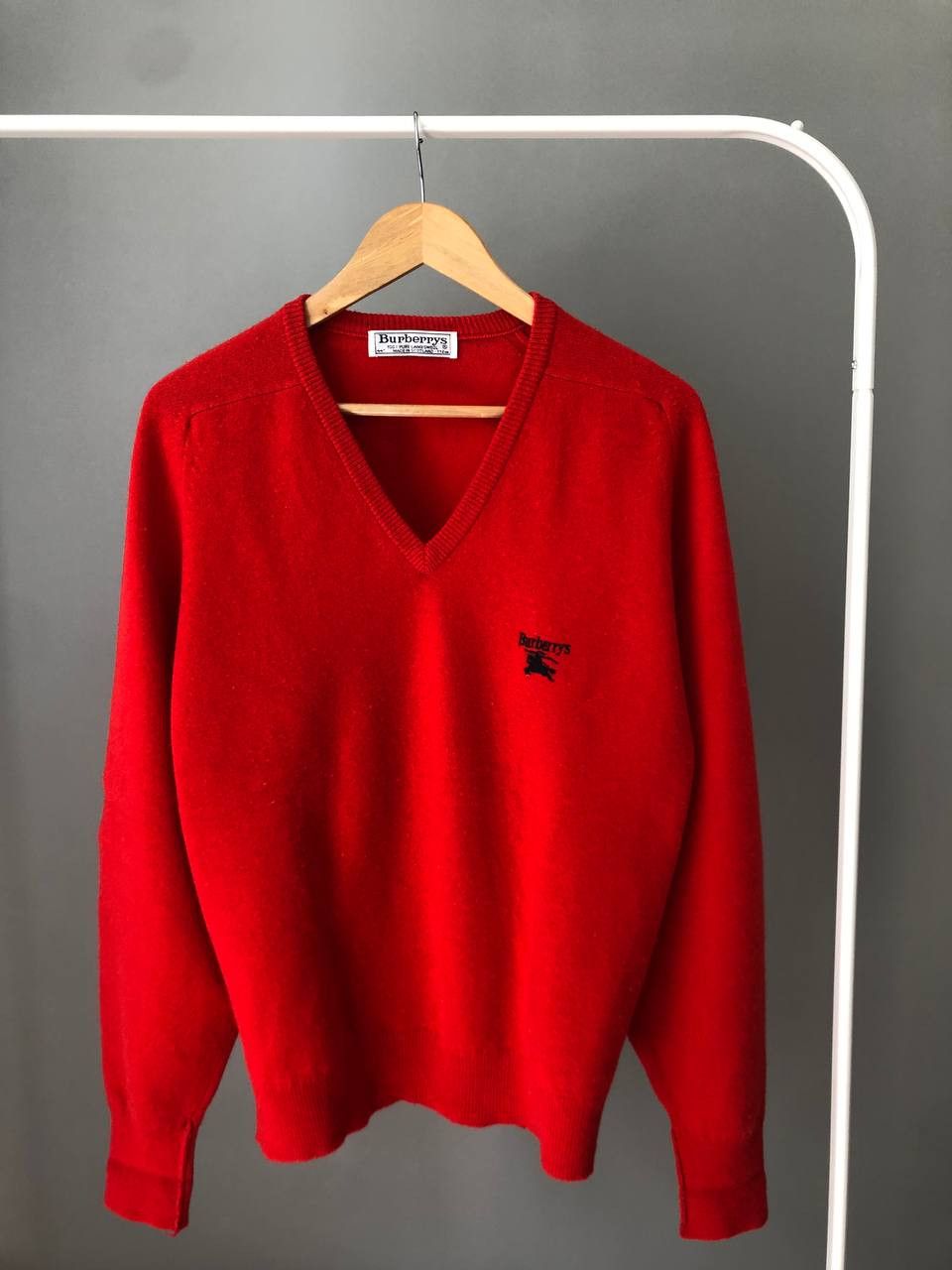 Burberry × Vintage Vintage RARE red Burberry Golf Wool Knit Sweater Cardigand Size US S / EU 44-46 / 1 - 1 Thumbnail