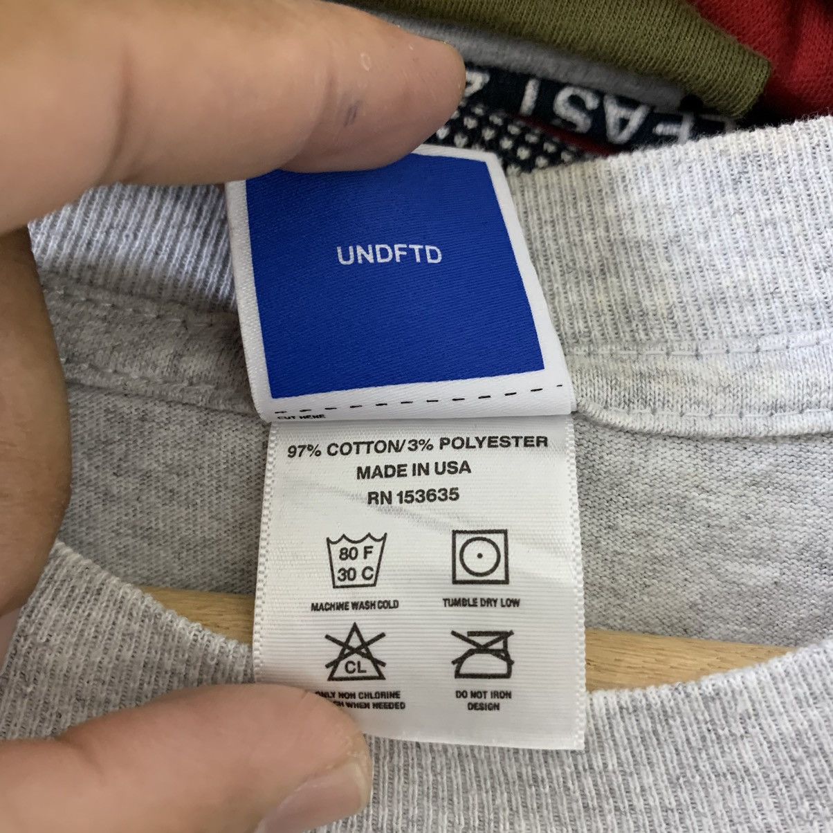 Undefeated UNDEFEATED LOGO L/S Size US L / EU 52-54 / 3 - 6 Thumbnail