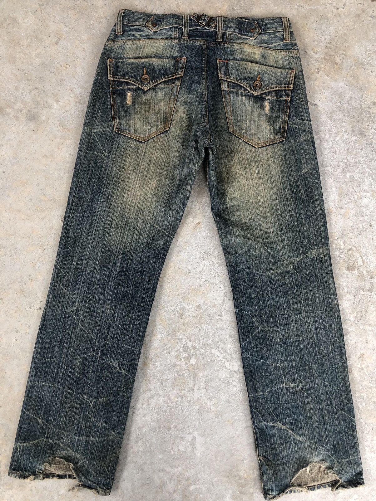 Mossimo Mossimo Mudwash Distressed Jeans Buckle Back Size US 33 - 2 Thumbnail