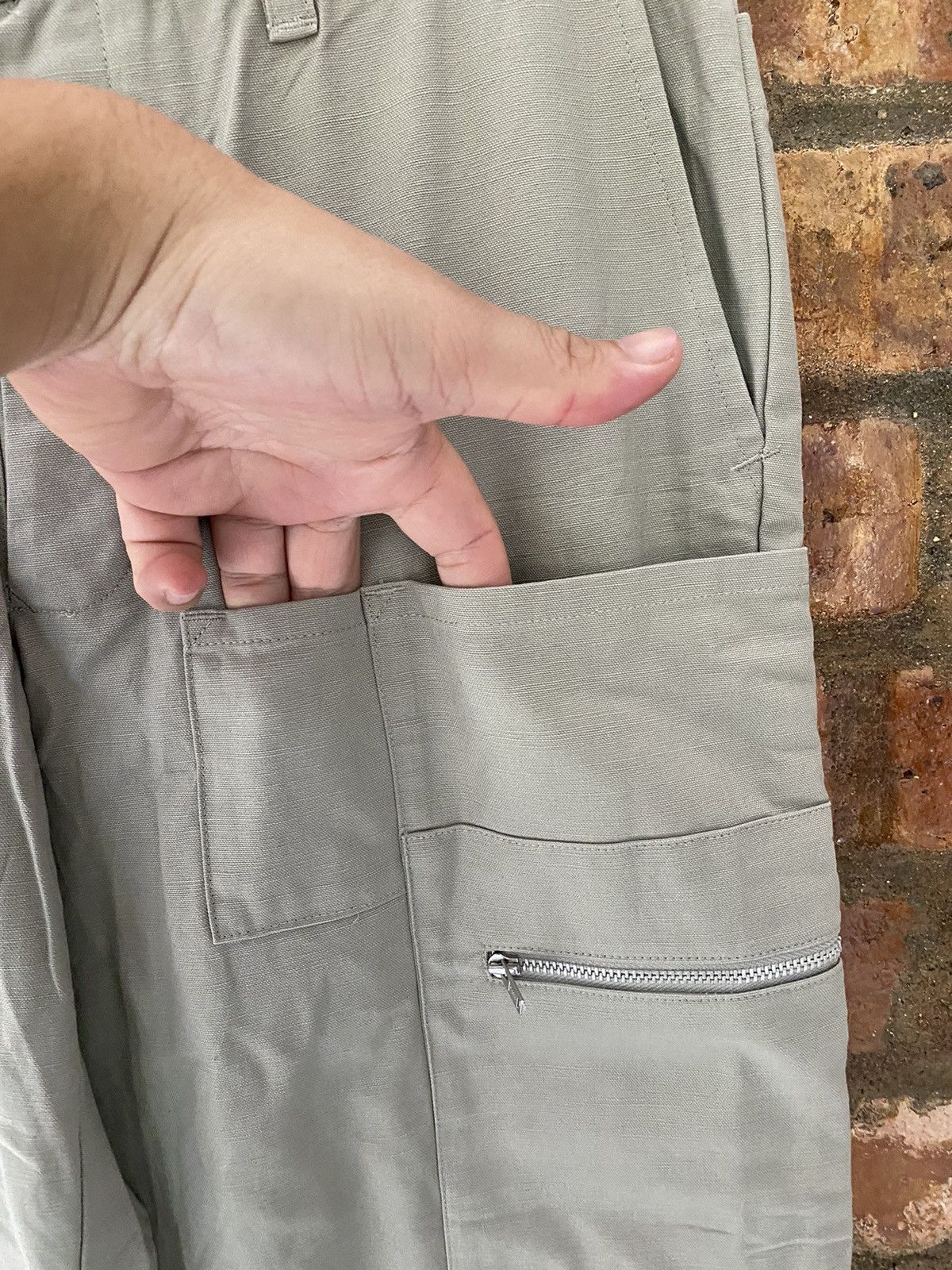 Issey Miyake × Japanese Brand × Tsumori Chisato 90s zipper Multipocket cargos wide leg pants Size US 29 - 8 Thumbnail