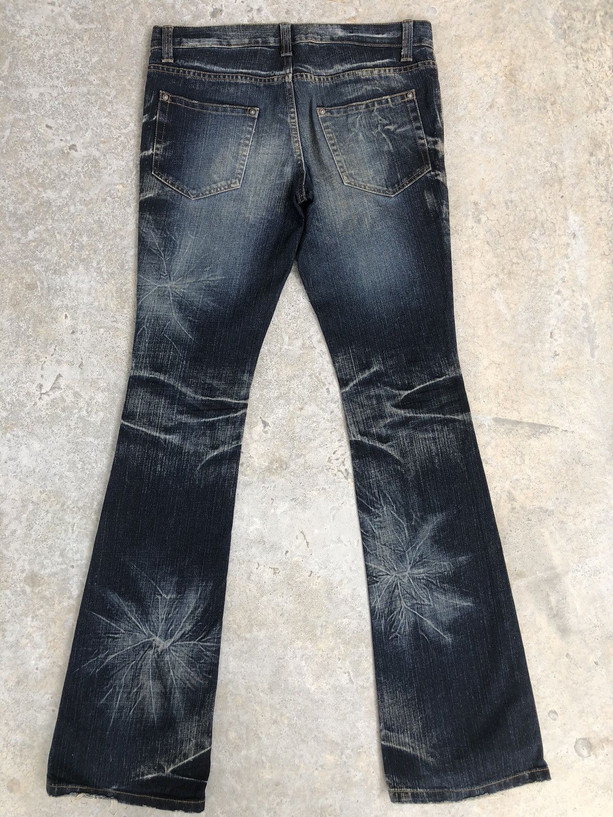 Tornado Mart Japanese Modern Flared Jeans Distressed Jeans Size US 32 / EU 48 - 2 Thumbnail