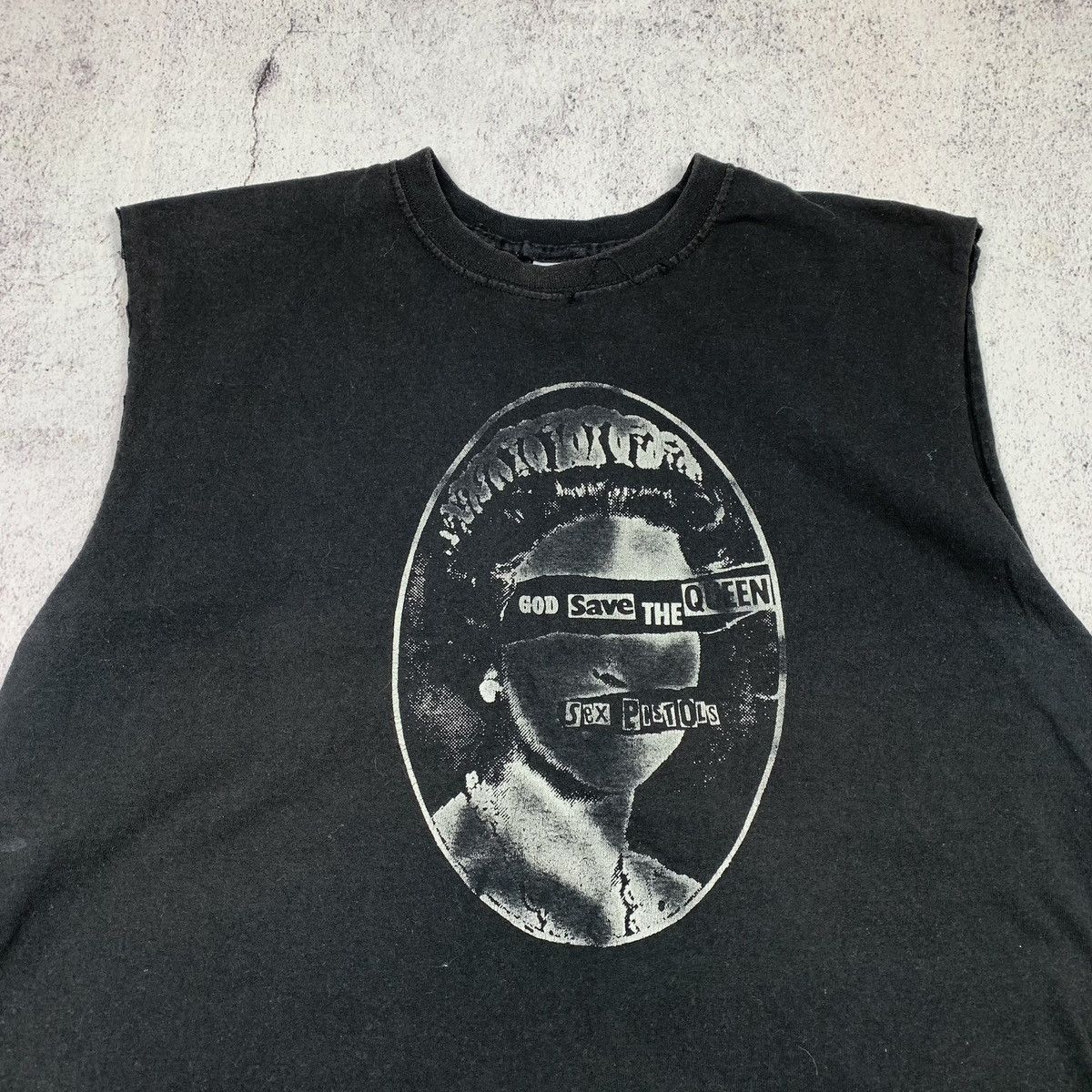 Band Tees × Seditionaries Vintage Sex Pistols “God Save The Queen” Sleeveless Shirt Size US M / EU 48-50 / 2 - 2 Thumbnail