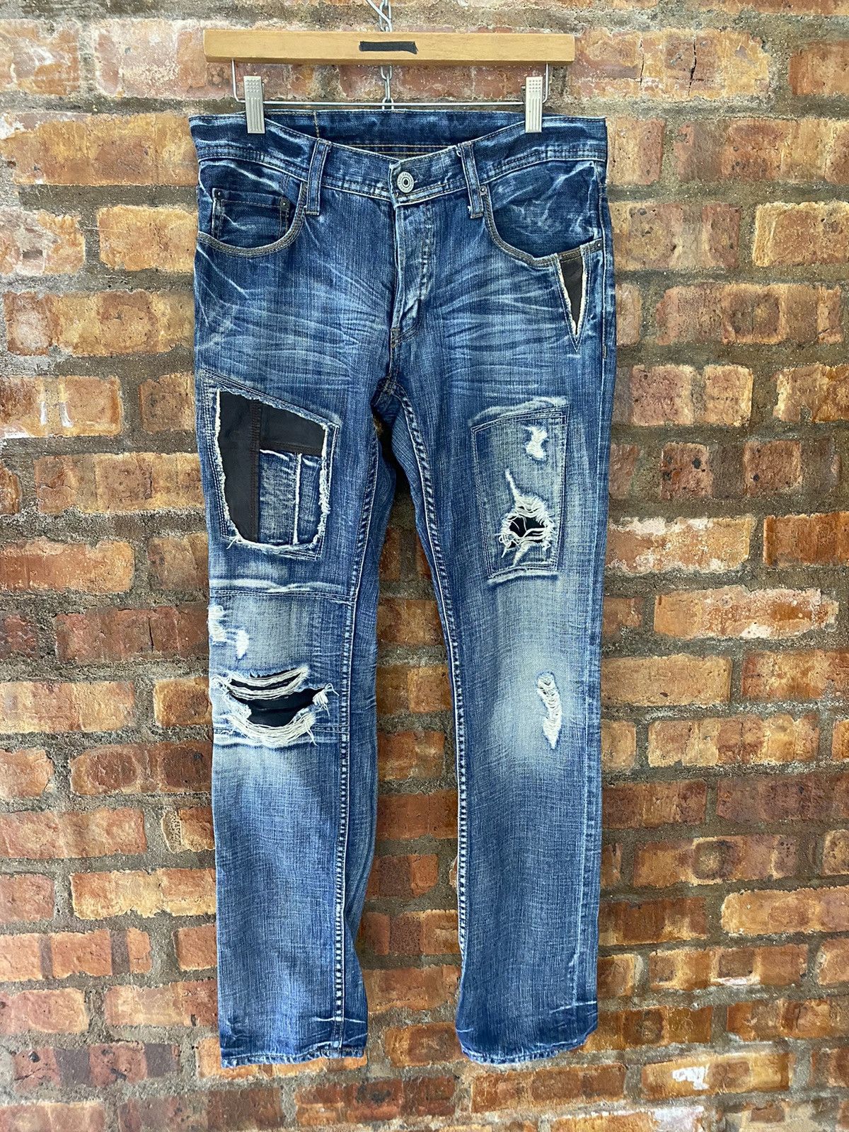 Isamu Katayama Backlash Difference Rupert Japan leather patch distressed denim Size US 32 / EU 48 - 3 Thumbnail
