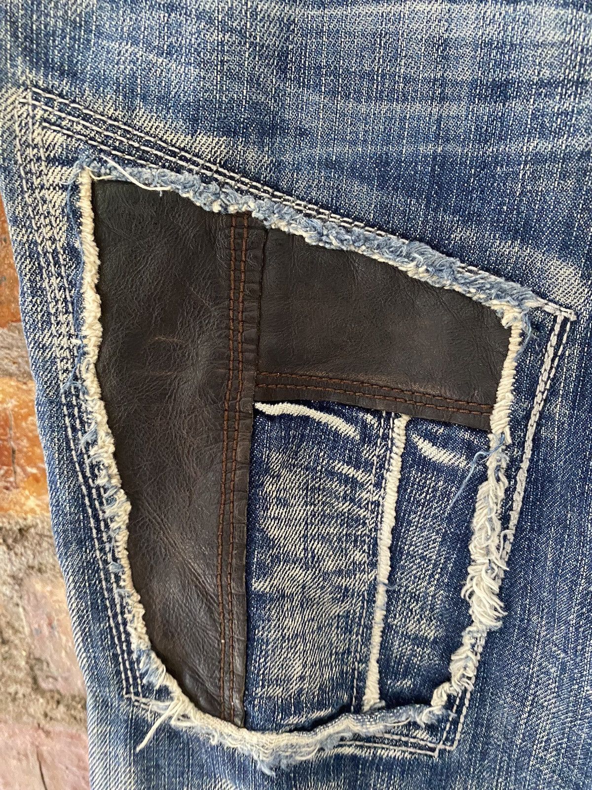 Isamu Katayama Backlash Difference Rupert Japan leather patch distressed denim Size US 32 / EU 48 - 10 Thumbnail