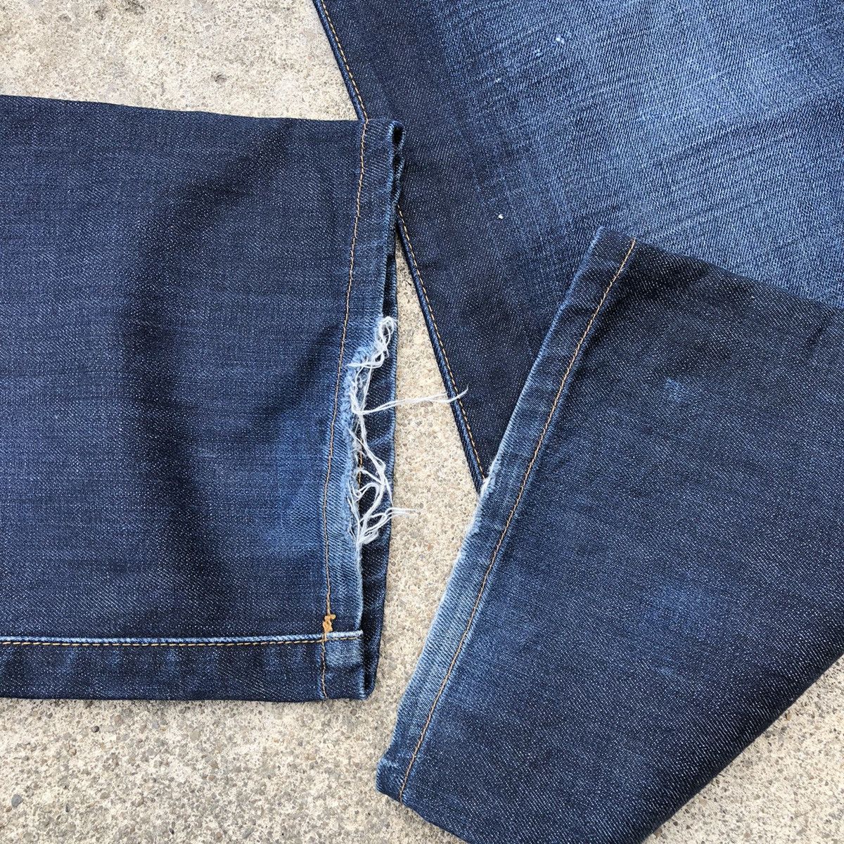 7 For All Mankind × Japanese Brand 🔥Thrash🔥7 For All Mankind Stoned Wash Rips Distress Jeans Size US 36 / EU 52 - 8 Thumbnail