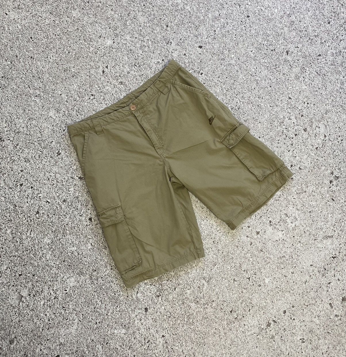 Nike × Vintage Vintage 90’s Nike military multi pocket cargo drill shorts Size US 37 - 1 Thumbnail