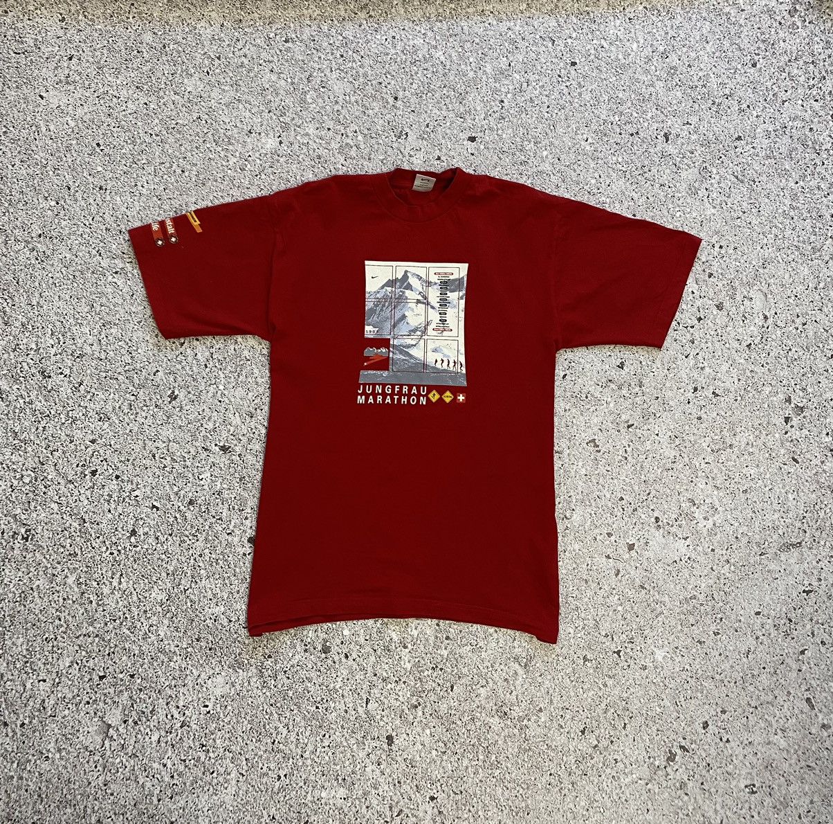 Nike × Vintage 🧗 Rare Vintage 1999 Nike Jungfrau Marathon T-shirt Outdoor Size US L / EU 52-54 / 3 - 1 Thumbnail
