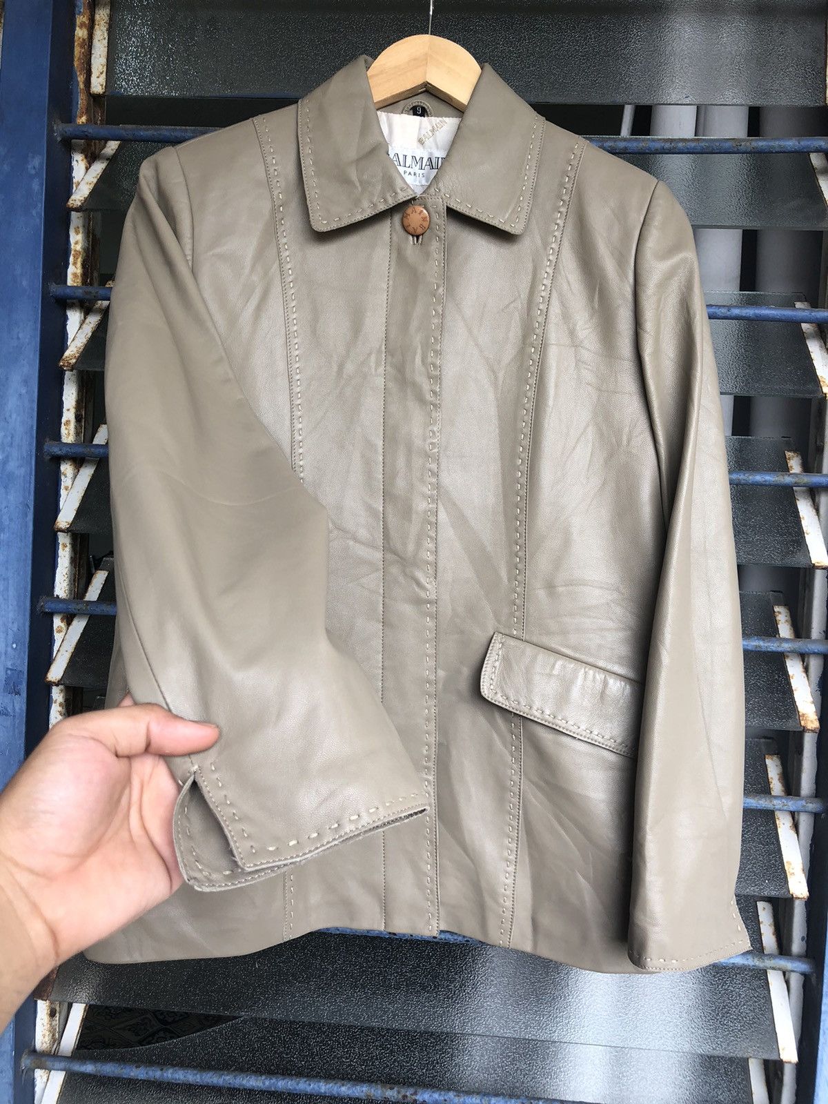 Balmain Vintage Balmain Paris Sheepskin Button Up Leather Jacket Size L / US 10 / IT 46 - 13 Thumbnail