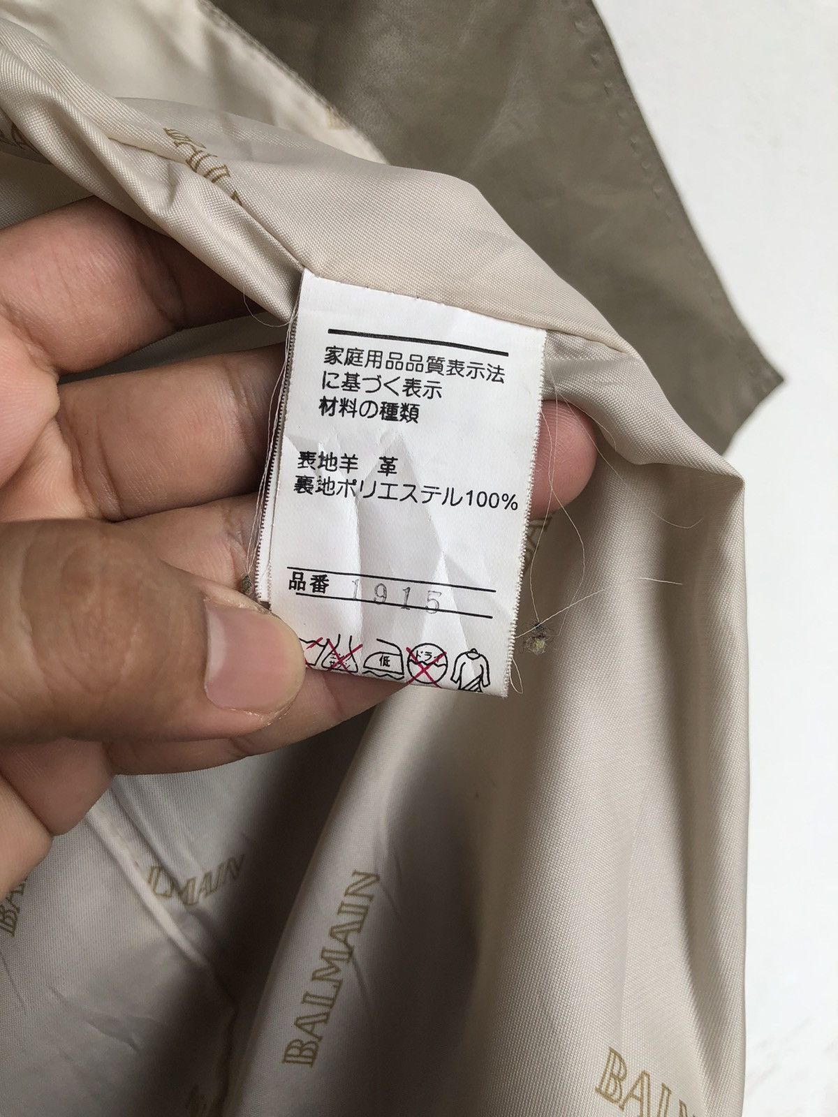 Balmain Vintage Balmain Paris Sheepskin Button Up Leather Jacket Size L / US 10 / IT 46 - 20 Thumbnail