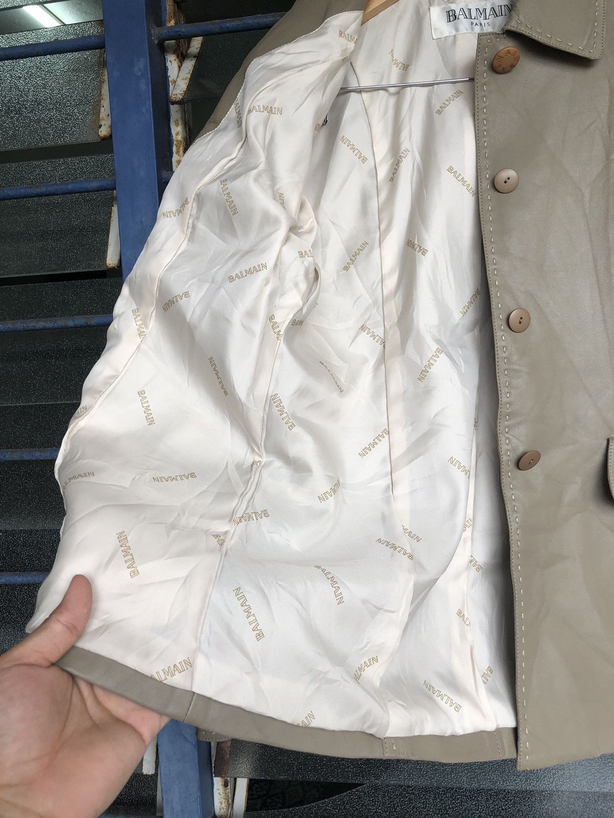 Balmain Vintage Balmain Paris Sheepskin Button Up Leather Jacket Size L / US 10 / IT 46 - 19 Thumbnail
