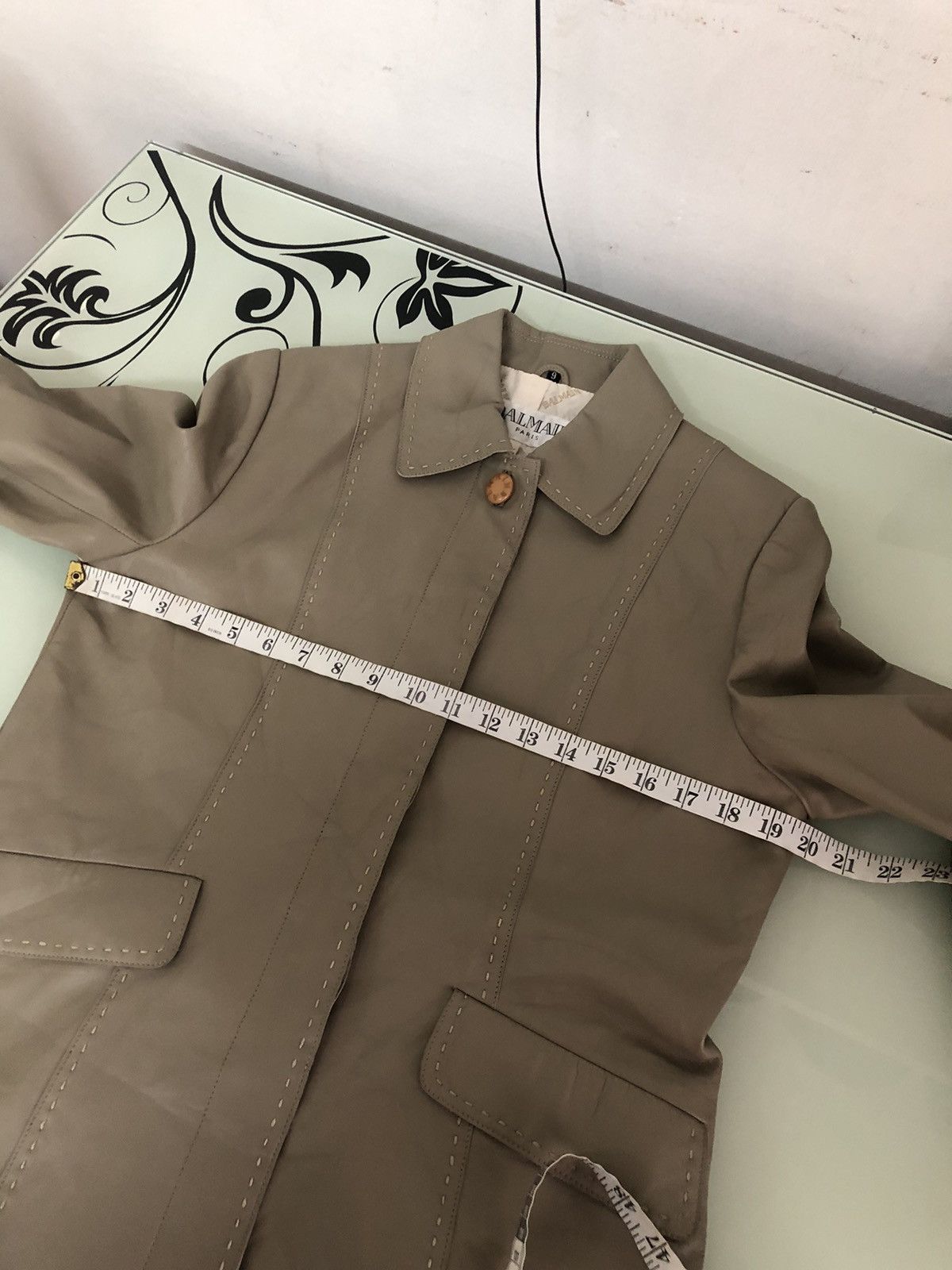 Balmain Vintage Balmain Paris Sheepskin Button Up Leather Jacket Size L / US 10 / IT 46 - 21 Thumbnail