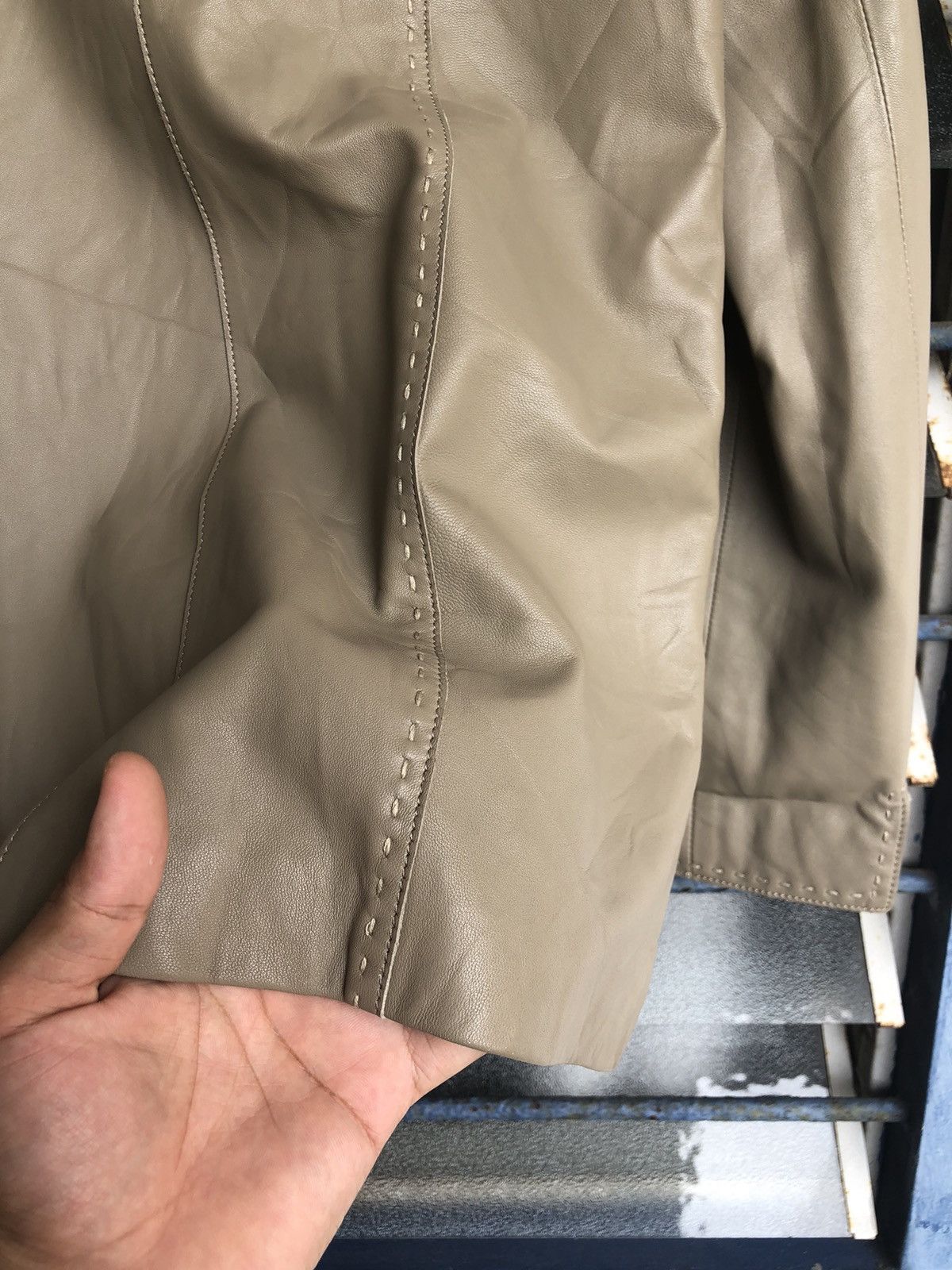 Balmain Vintage Balmain Paris Sheepskin Button Up Leather Jacket Size L / US 10 / IT 46 - 14 Thumbnail