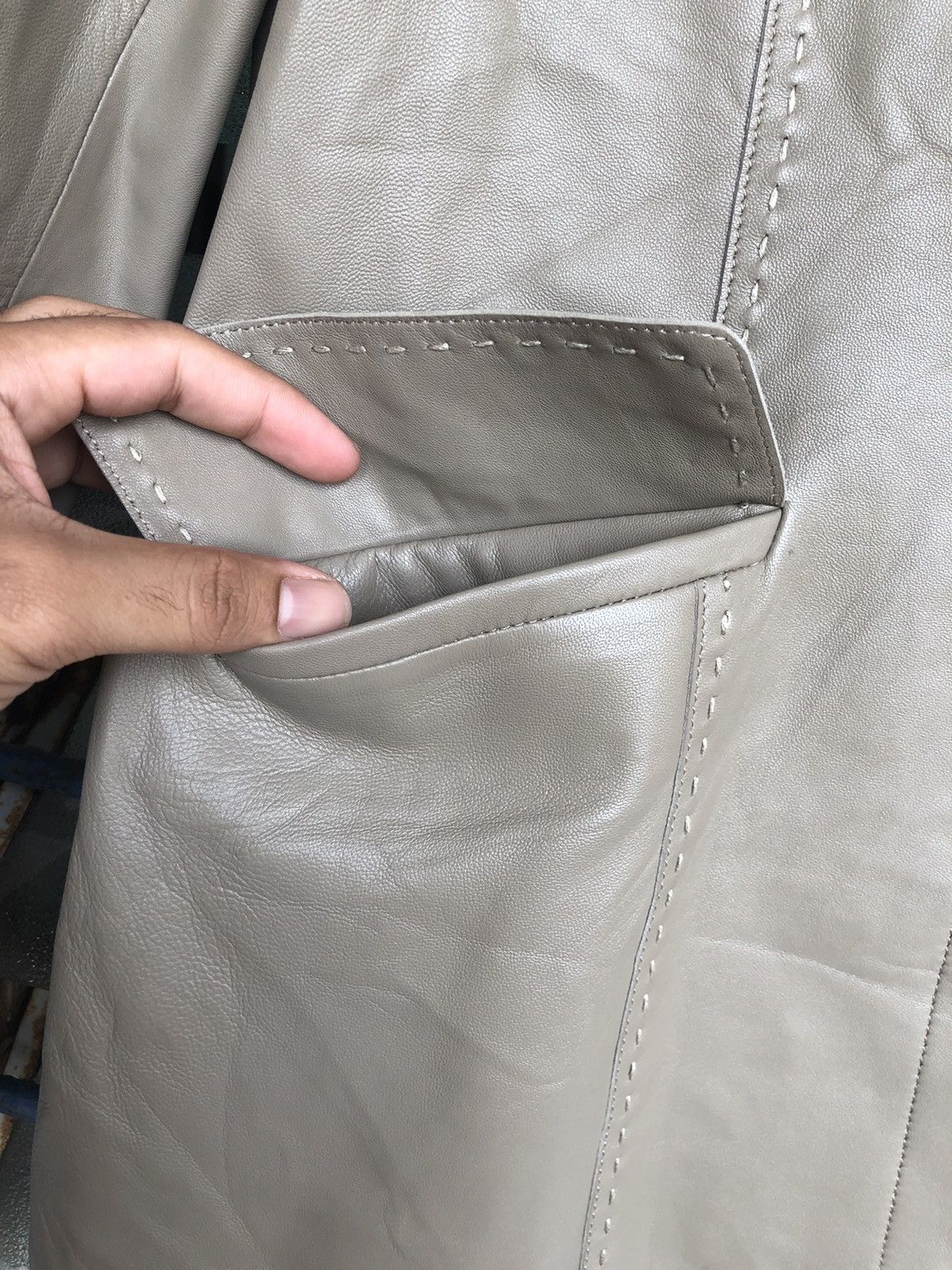 Balmain Vintage Balmain Paris Sheepskin Button Up Leather Jacket Size L / US 10 / IT 46 - 10 Thumbnail