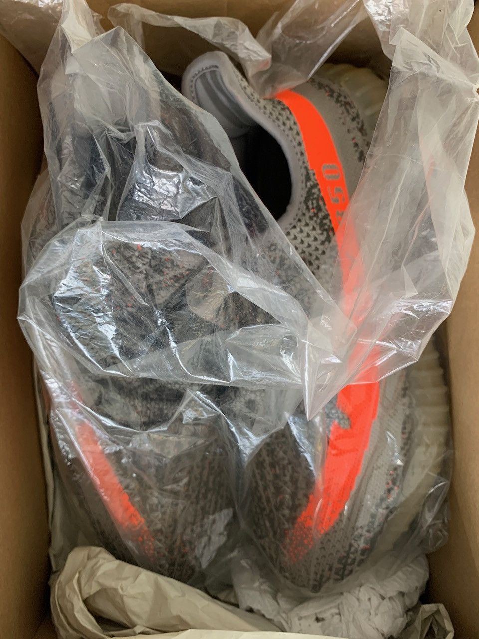 Adidas × Kanye West US9 Yeezy 350 V2 Beluga OG release pa DS OG ALL + receipts Size US 9 / EU 42 - 4 Thumbnail