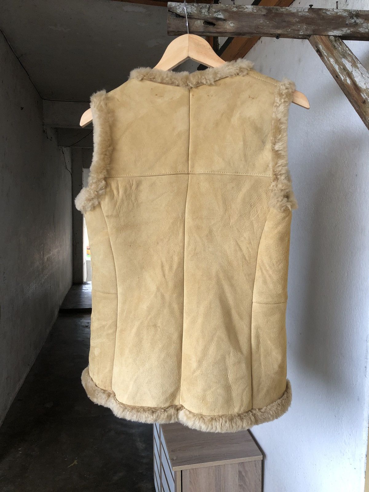 Japanese Brand Nice❗️Japan Made Sheepskin Fur Sherpa Vest Jackets Size XS / US 0-2 / IT 36-38 - 2 Thumbnail