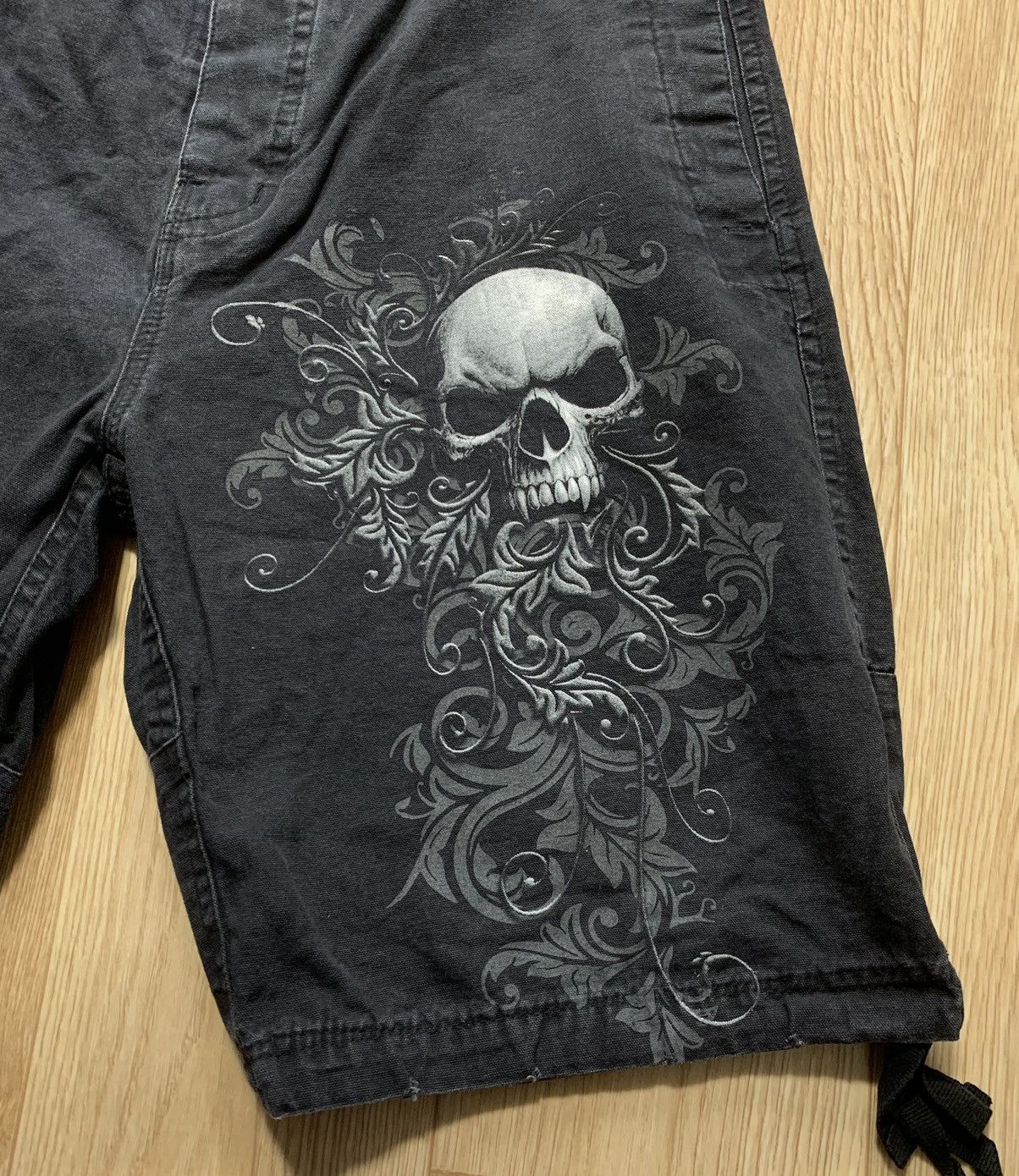 Vintage Spiral Skulls Cargo Shorts Vintage Size L Size US 34 / EU 50 - 5 Thumbnail