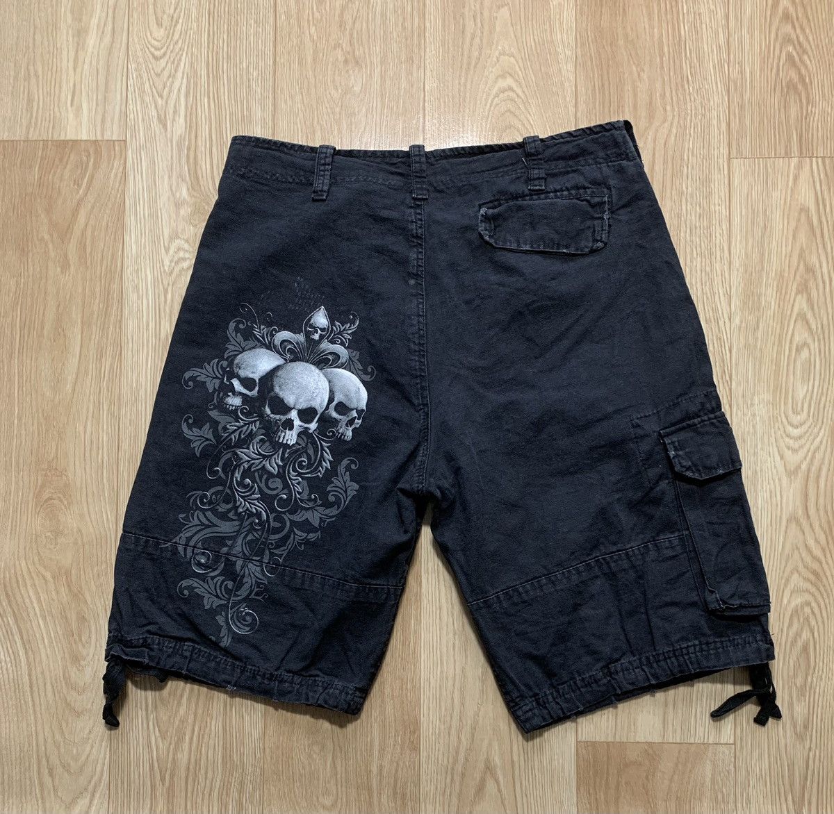 Vintage Spiral Skulls Cargo Shorts Vintage Size L Size US 34 / EU 50 - 4 Thumbnail