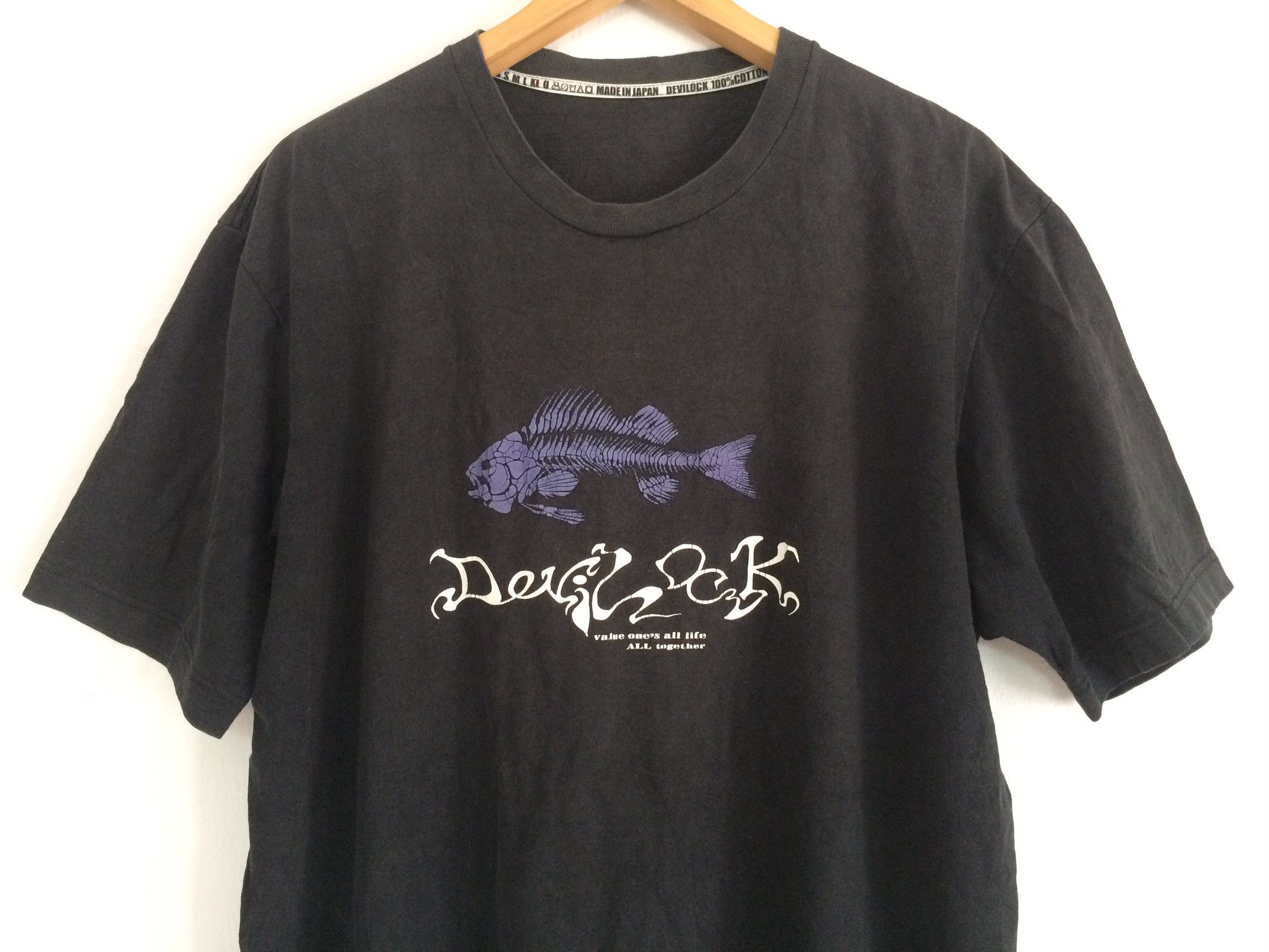 Devilock × Japanese Brand × Vintage 🔥🔥Devilock Fishbone Printed T-Shirt Size US L / EU 52-54 / 3 - 4 Thumbnail