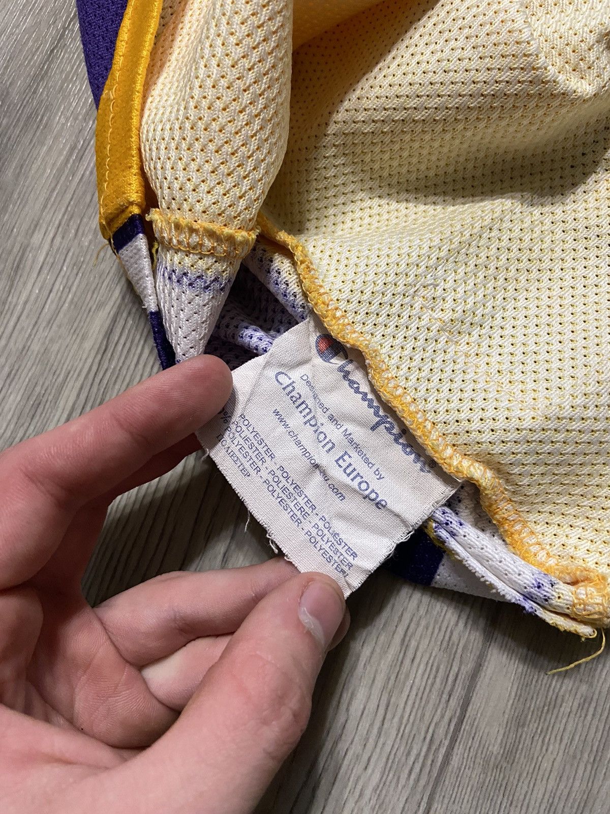 Champion Vintage Champion Kobe Bryant 8 Lakers Jersey Size US M / EU 48-50 / 2 - 9 Thumbnail