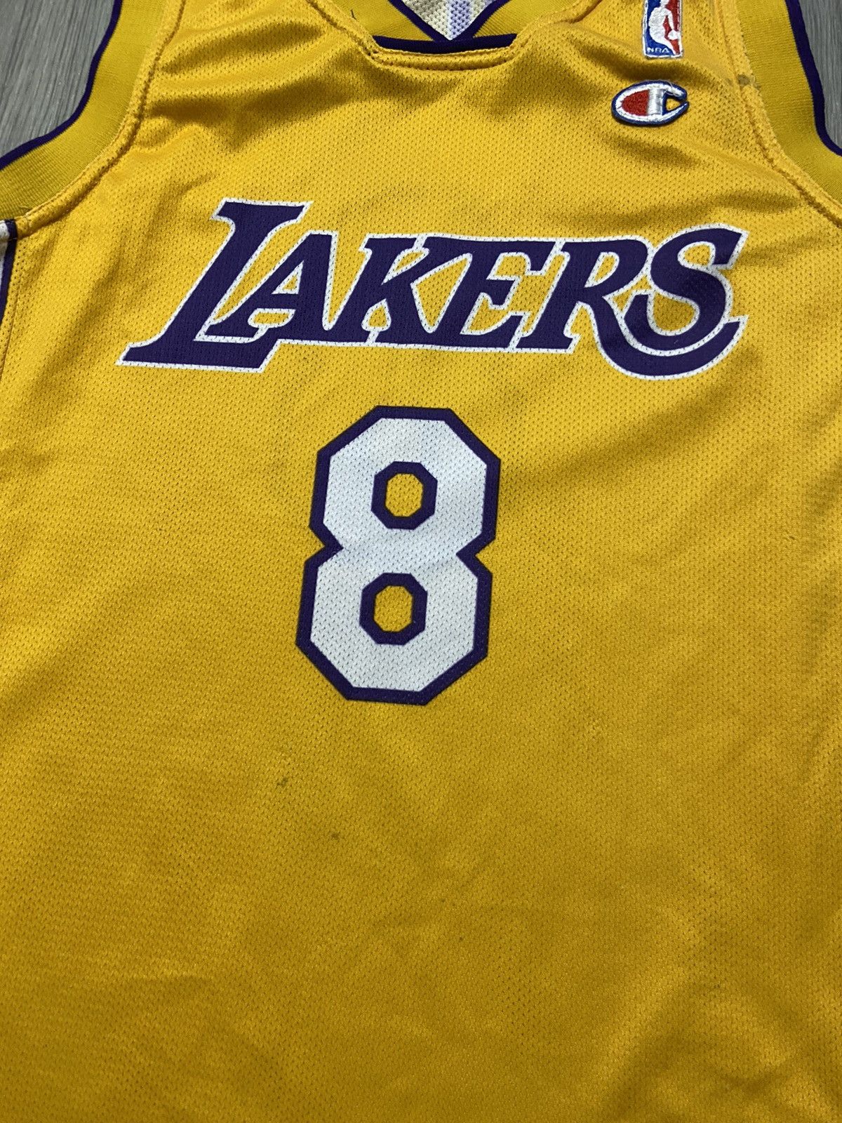 Champion Vintage Champion Kobe Bryant 8 Lakers Jersey Size US M / EU 48-50 / 2 - 4 Thumbnail