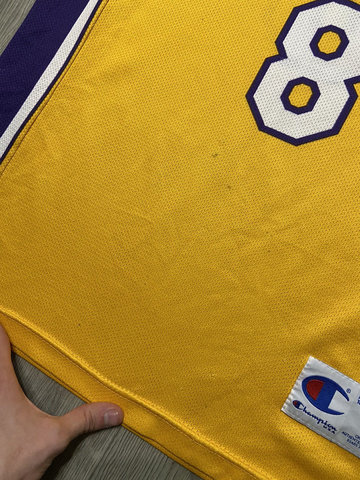 Champion Vintage Champion Kobe Bryant 8 Lakers Jersey Size US M / EU 48-50 / 2 - 5 Thumbnail