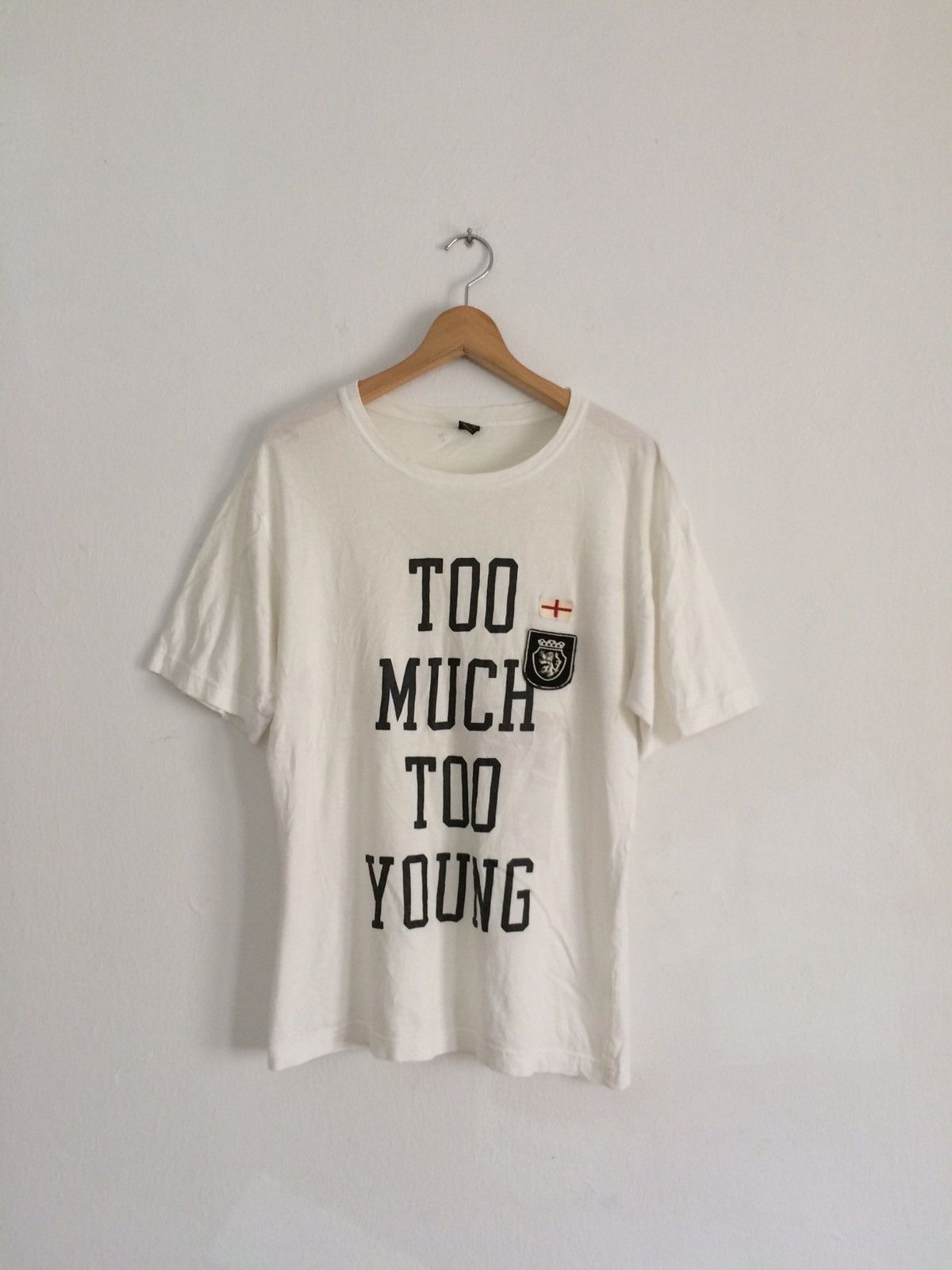 Japanese Brand × Neighborhood × Vintage 🔥🔥Luker by Neighborhood Too Much Too Young T-Shirt Size US M / EU 48-50 / 2 - 1 Thumbnail