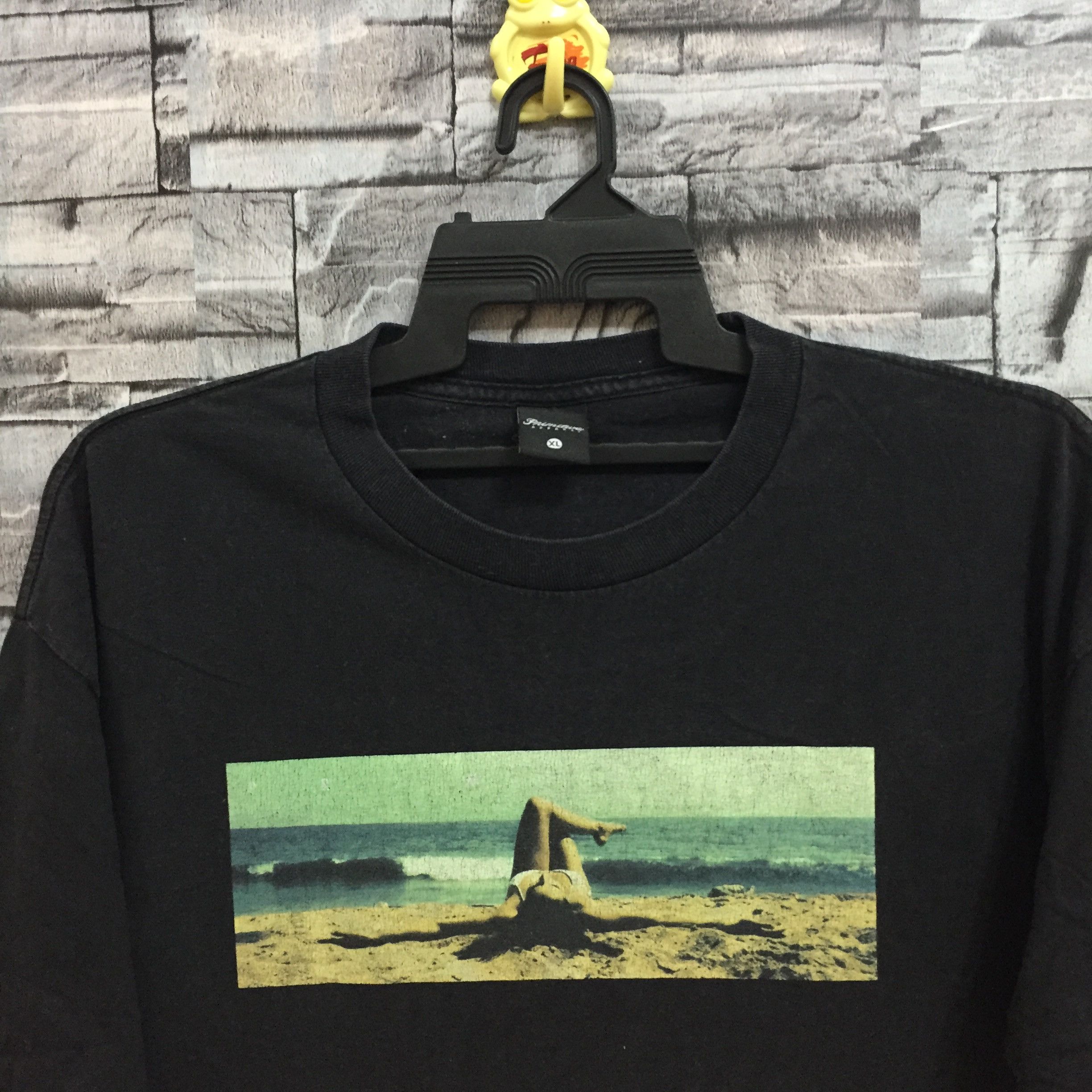 Primitive Vintage primitive t shirt big logo girl beach streetwear Size US XL / EU 56 / 4 - 2 Thumbnail