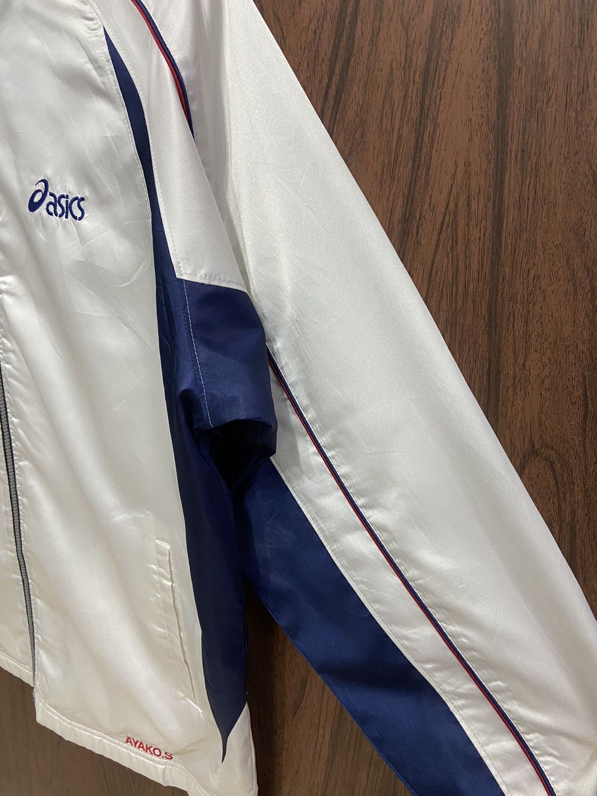 Asics Vintage Asics Jacket small design embroidered fit XL Size US XL / EU 56 / 4 - 5 Thumbnail