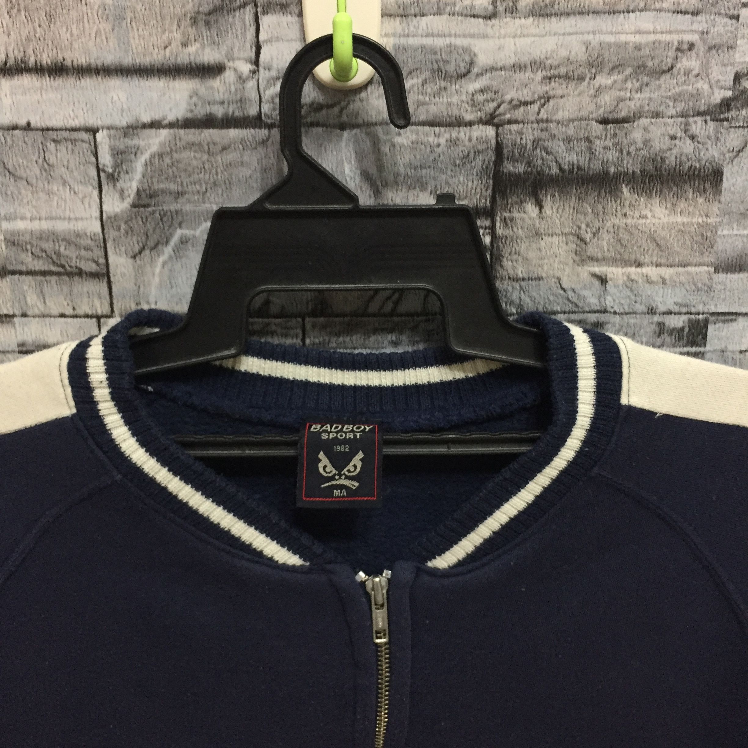 Vintage Vintage Bad Boy sweatshirt embroidered size MA fit M Size US M / EU 48-50 / 2 - 3 Thumbnail