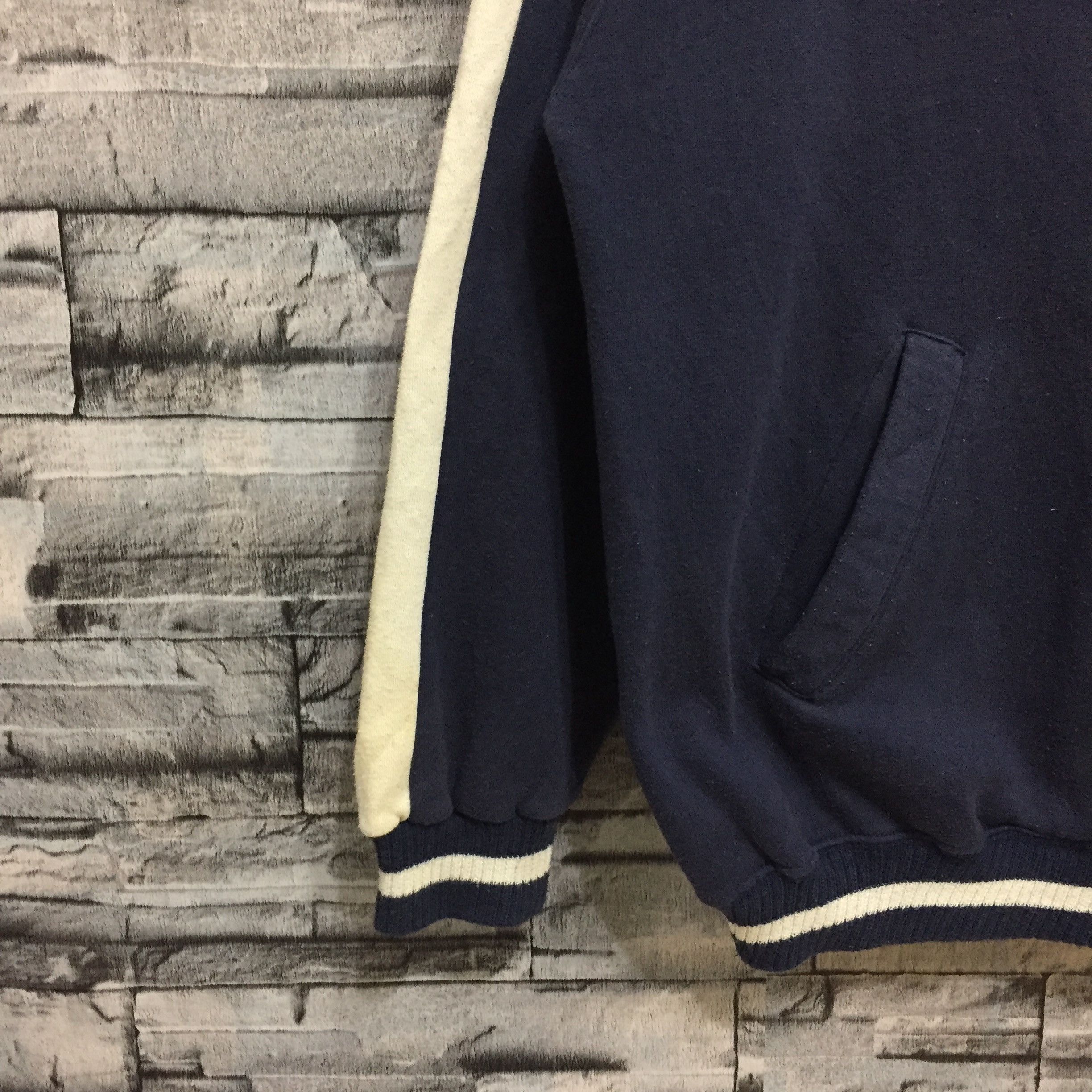 Vintage Vintage Bad Boy sweatshirt embroidered size MA fit M Size US M / EU 48-50 / 2 - 4 Thumbnail