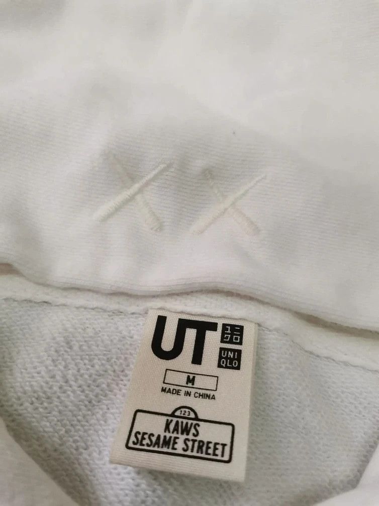 Japanese Brand × Kaws × Vintage Kaws x Uniqlo X Sesame Street NO. 1 / Cdg Size US M / EU 48-50 / 2 - 7 Thumbnail