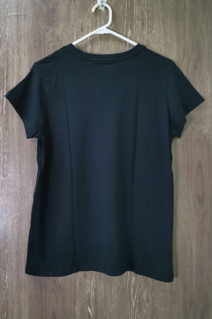 Japanese Brand × Vintage Chucky x Uniqlo Horror Movie Tshirt Women Cutting Size L / US 10 / IT 46 - 3 Thumbnail