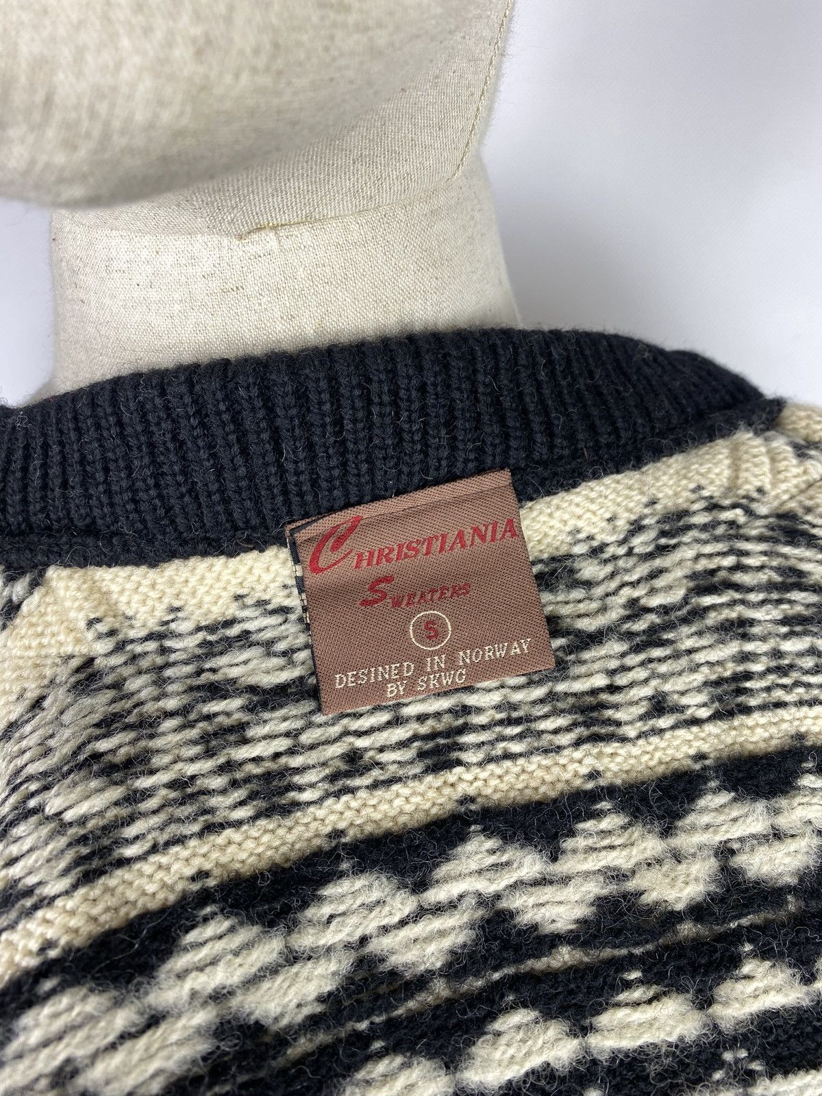 Vintage VTG Christiania men’s wool nordic pattern cardigan sweater Size US M / EU 48-50 / 2 - 14 Thumbnail