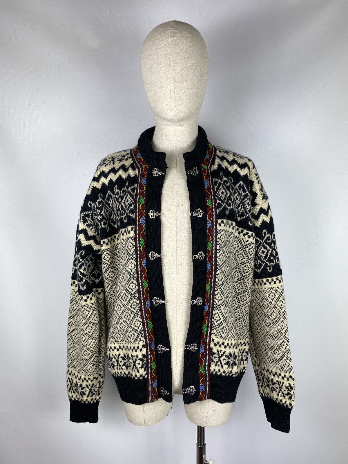 Vintage VTG Christiania men’s wool nordic pattern cardigan sweater Size US M / EU 48-50 / 2 - 7 Thumbnail