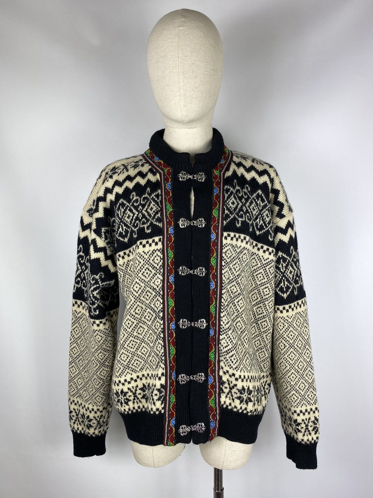 Vintage VTG Christiania men’s wool nordic pattern cardigan sweater Size US M / EU 48-50 / 2 - 1 Thumbnail