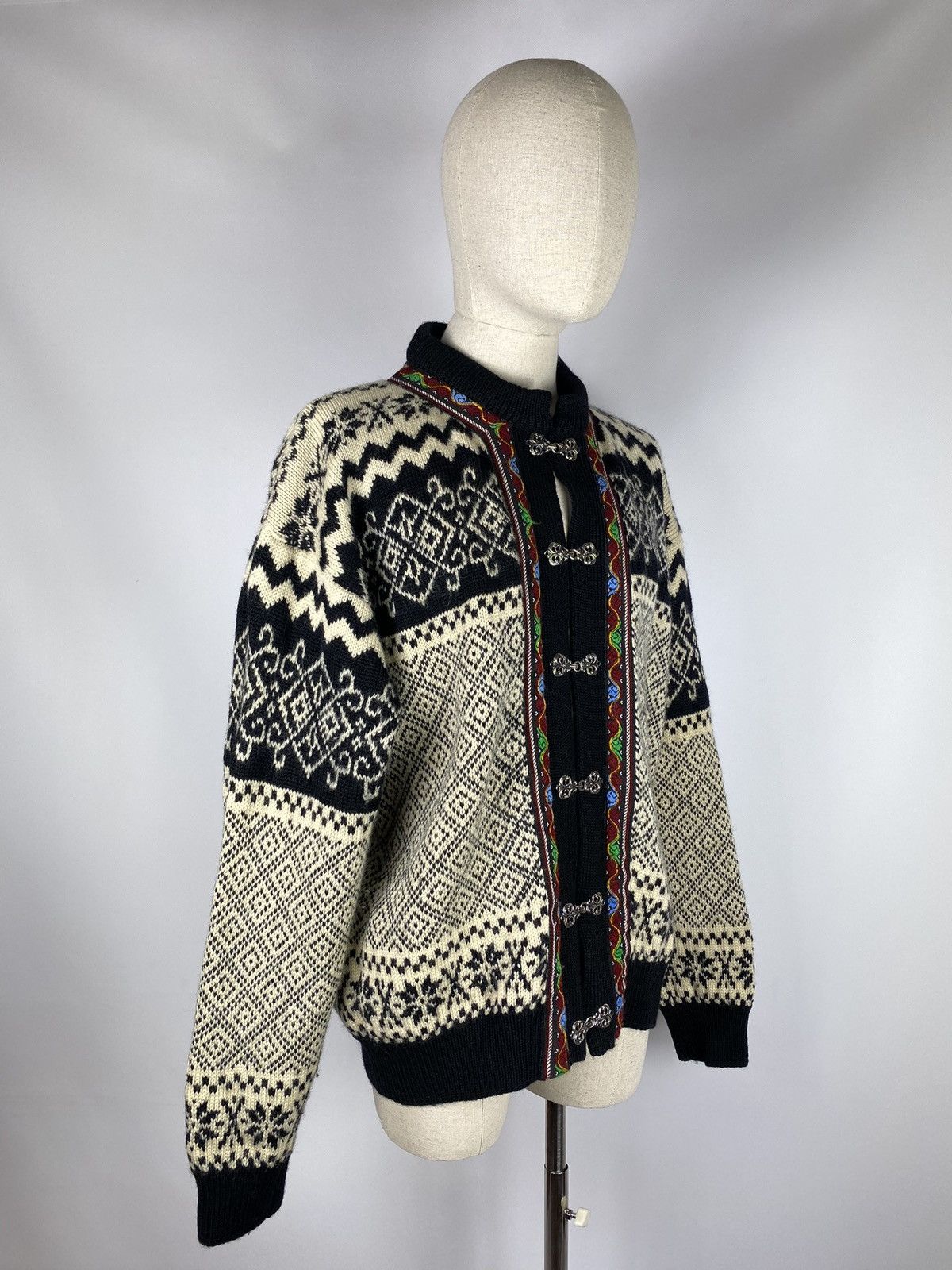 Vintage VTG Christiania men’s wool nordic pattern cardigan sweater Size US M / EU 48-50 / 2 - 5 Thumbnail