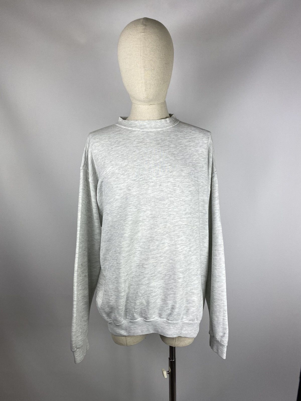 Other VTG Levis men’s crewneck sweathshirt pullover size Xl gray Size US XL / EU 56 / 4 - 1 Thumbnail