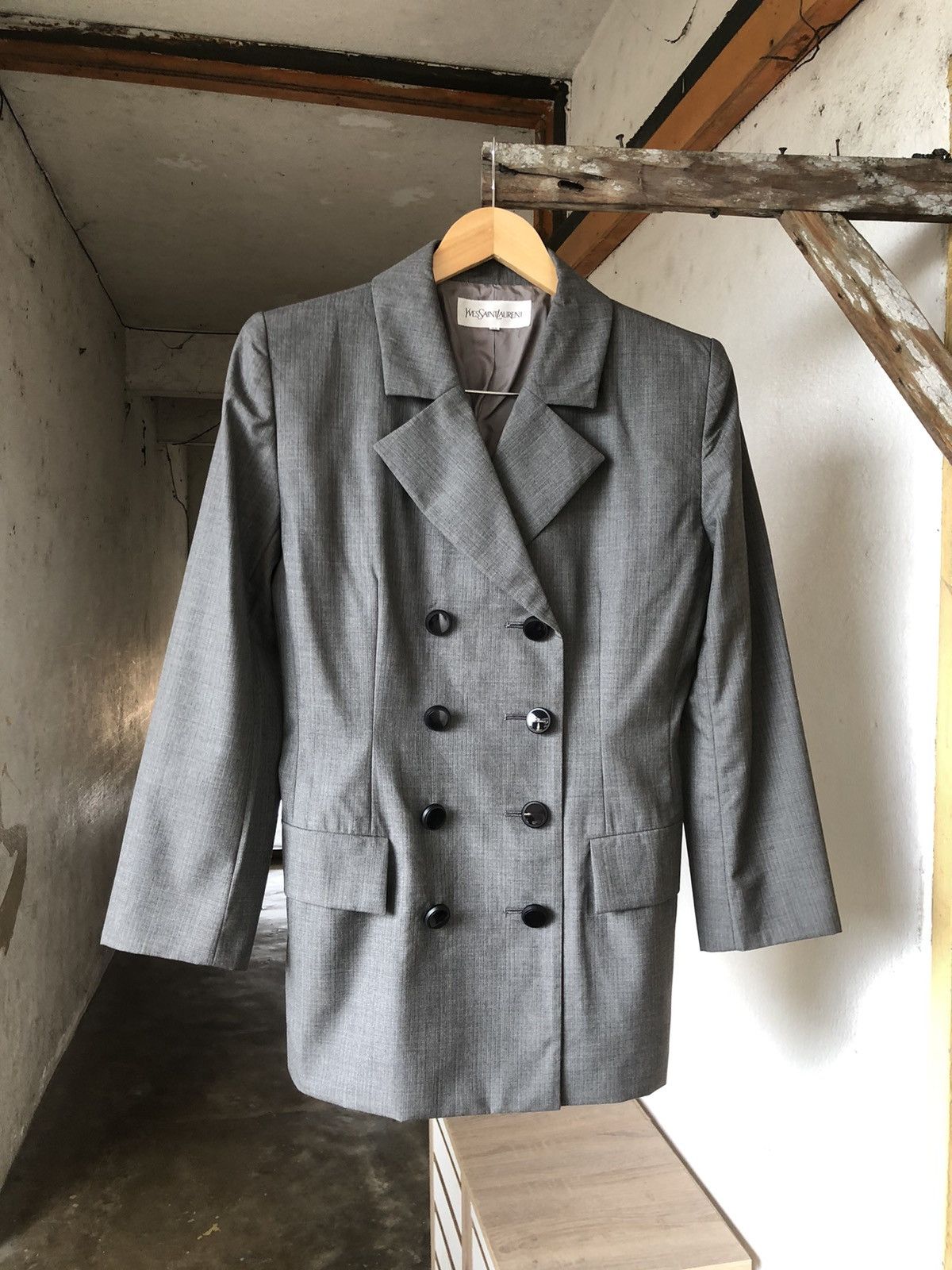 Yves Saint Laurent Vintage Yves Saint Laurent Double Breasted Blazer Jacket Size XS / US 0-2 / IT 36-38 - 3 Thumbnail