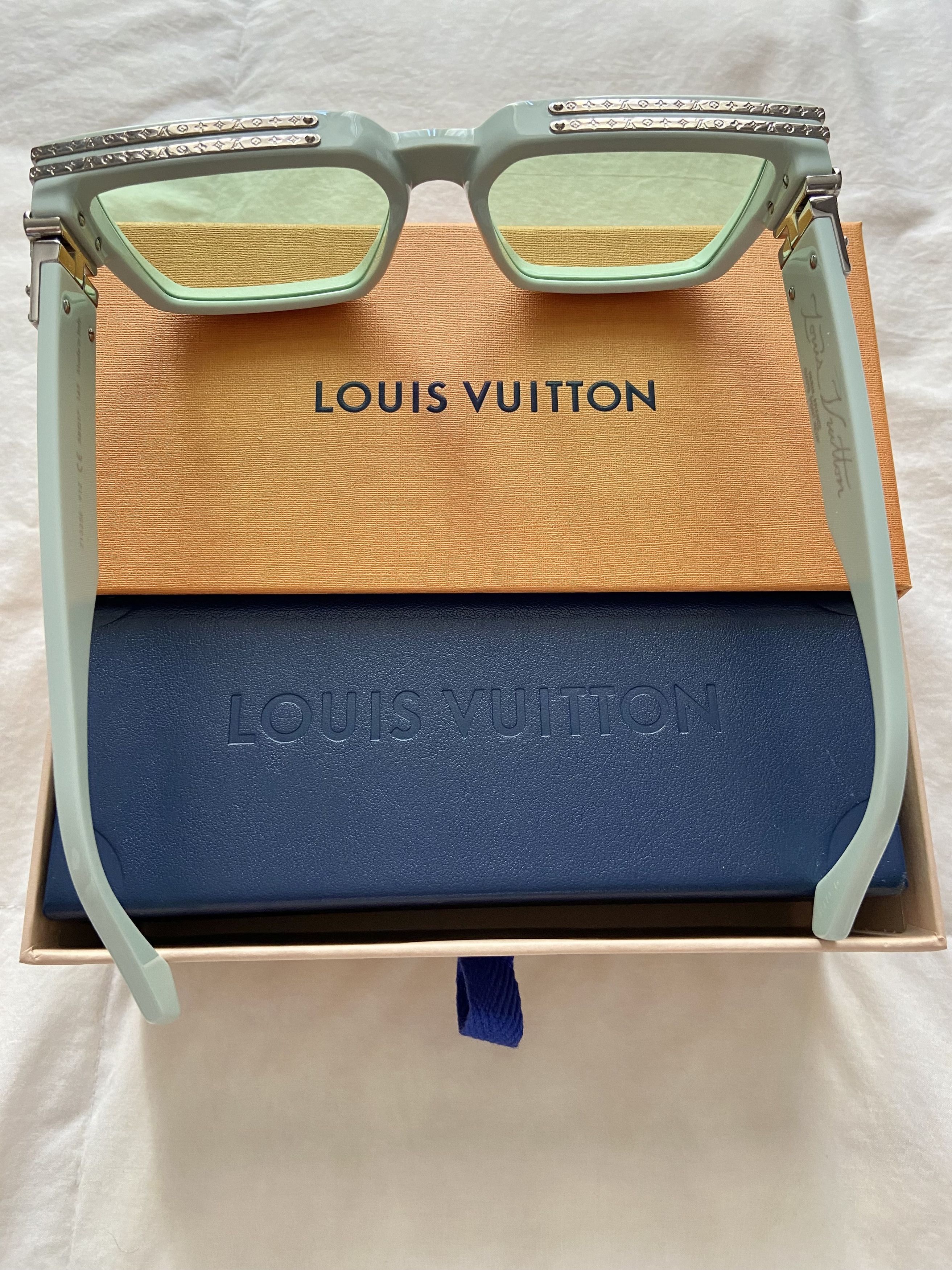 Louis Vuitton New Louis Vuitton Millionaires 1.1 Green Size ONE SIZE - 4 Thumbnail