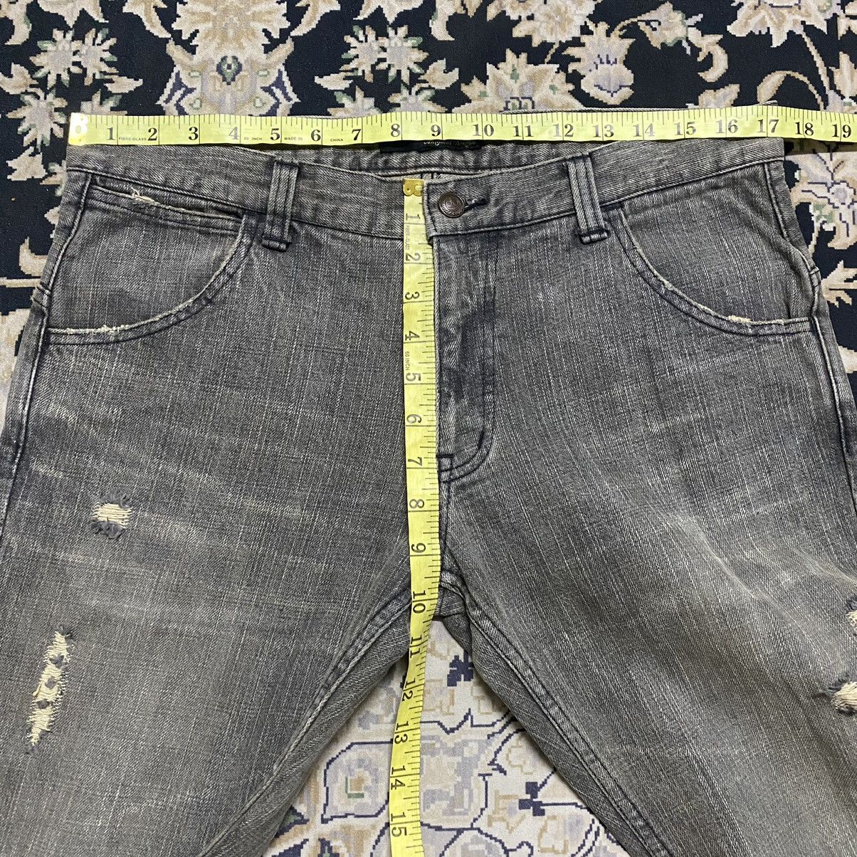Japanese Brand MAGICAL DESIGN Distressed Denim Flare Jeans Size US 33 - 19 Thumbnail