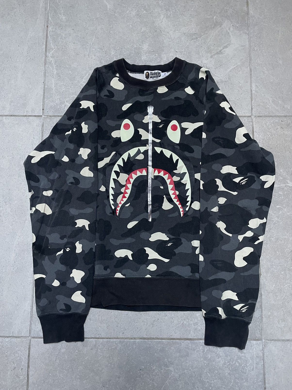 トップス A Bathing Ape CITY CAMO SHARK CREWNECK $_57.JPG?set_id=880000500F