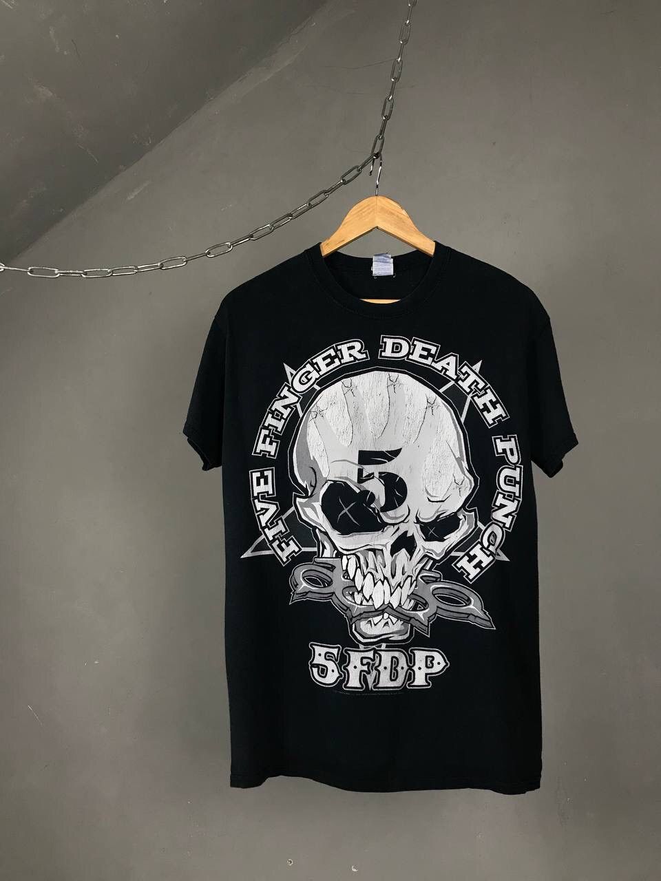 Band Tees Five Finger Death Punch streetwear vintage rock skull tee Size US M / EU 48-50 / 2 - 1 Thumbnail