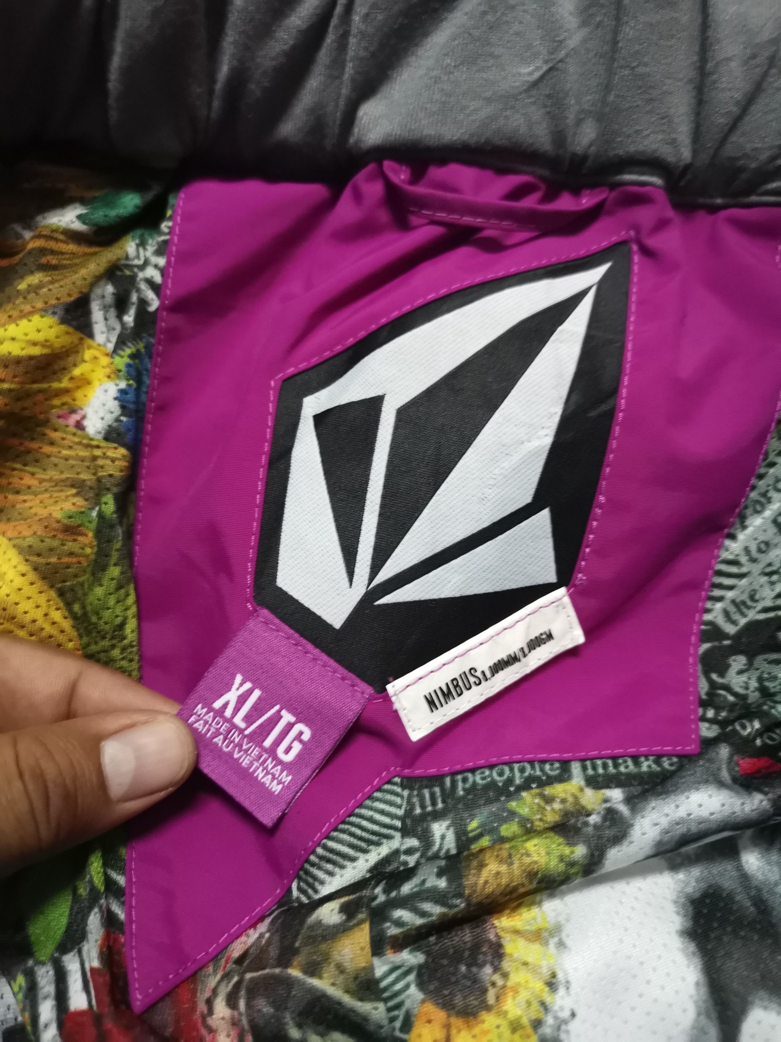 Volcom 🔥Ski Steals🔥Volcom Ski Pants Size US 37 - 10 Thumbnail