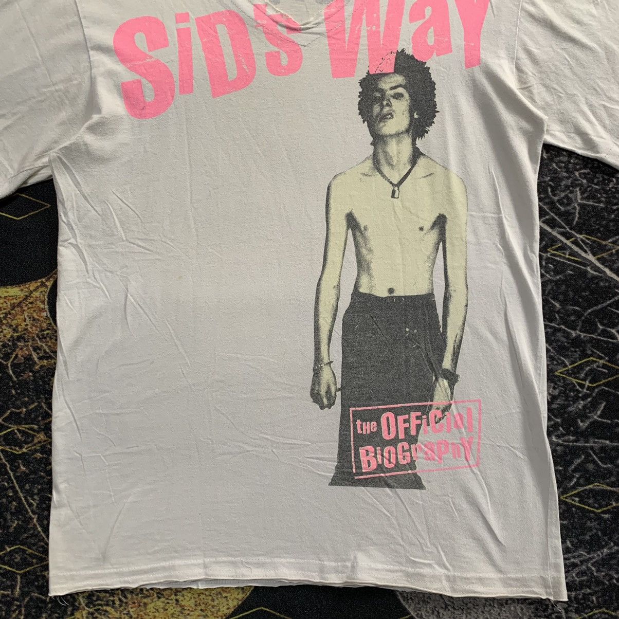 Band Tees × Seditionaries RARE🔥 SID VICIOUS “SID’S WAY” SEX PISTOLS BAND V NECK TEE Size US M / EU 48-50 / 2 - 4 Thumbnail