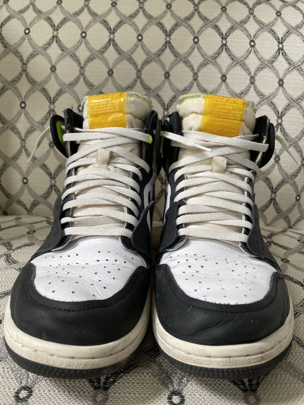 Jordan Brand Air Jordan 1 Retro High OG “Volt Gold” Sneakers- M size 13 Size US 13 / EU 46 - 2 Thumbnail