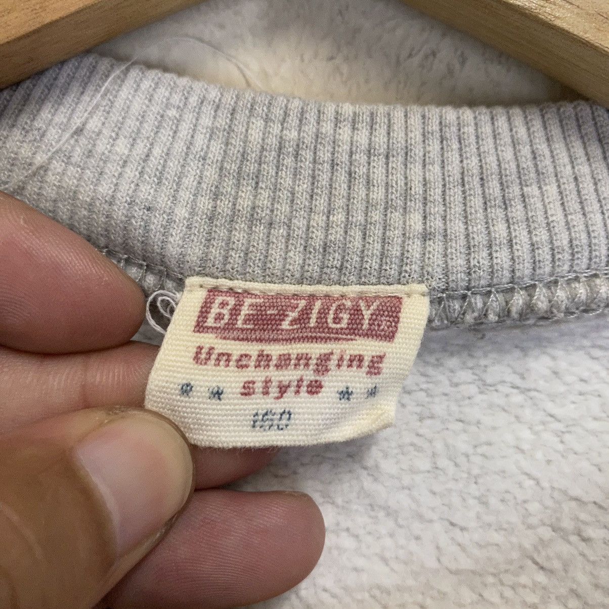 Japanese Brand × Vintage Vintage Be Zigy Boys Big Logo Crewneck Sweatshirt Size S Size US S / EU 44-46 / 1 - 10 Thumbnail