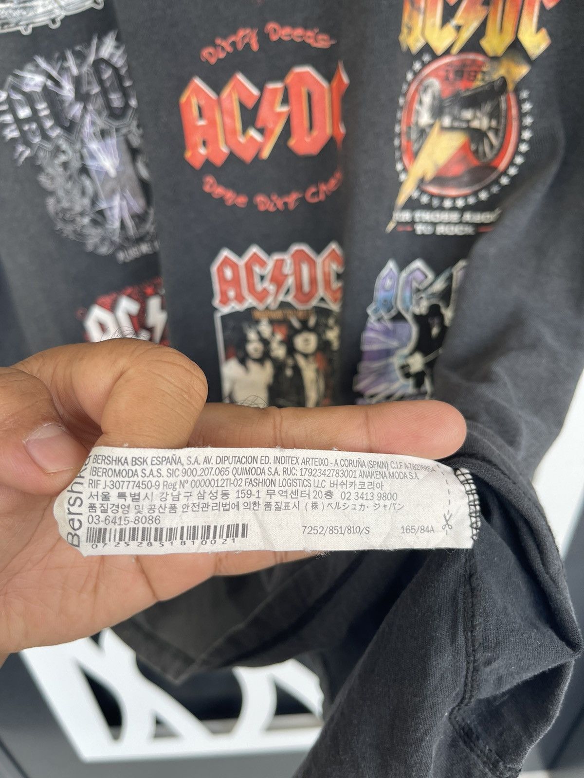 AC/DC × Band Tees × Bershka BERSHKA AC/DC ROCK TOUR FADED TSHIRT Size US L / EU 52-54 / 3 - 11 Thumbnail
